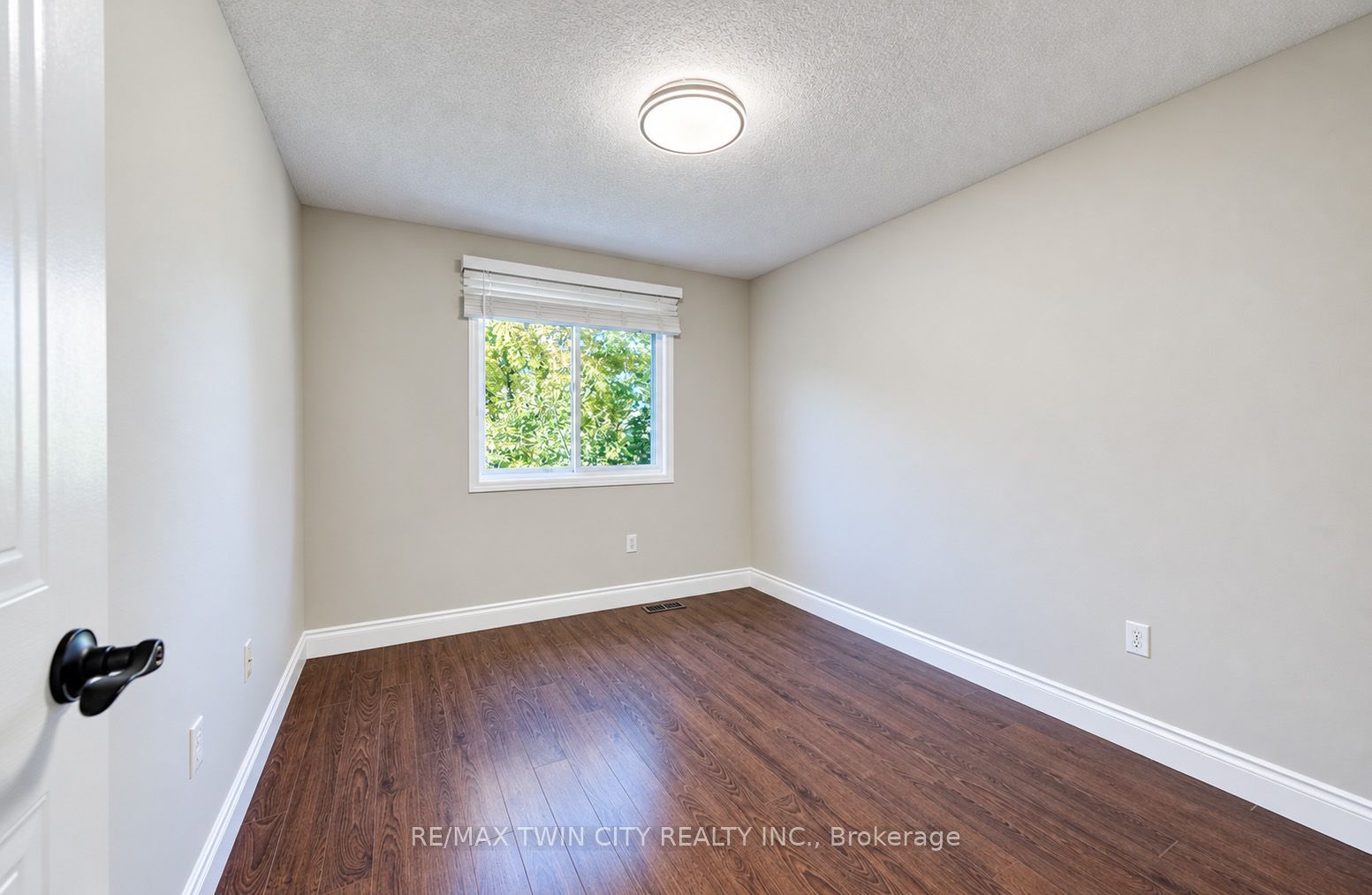457 Annapolis Court Property Photo 25