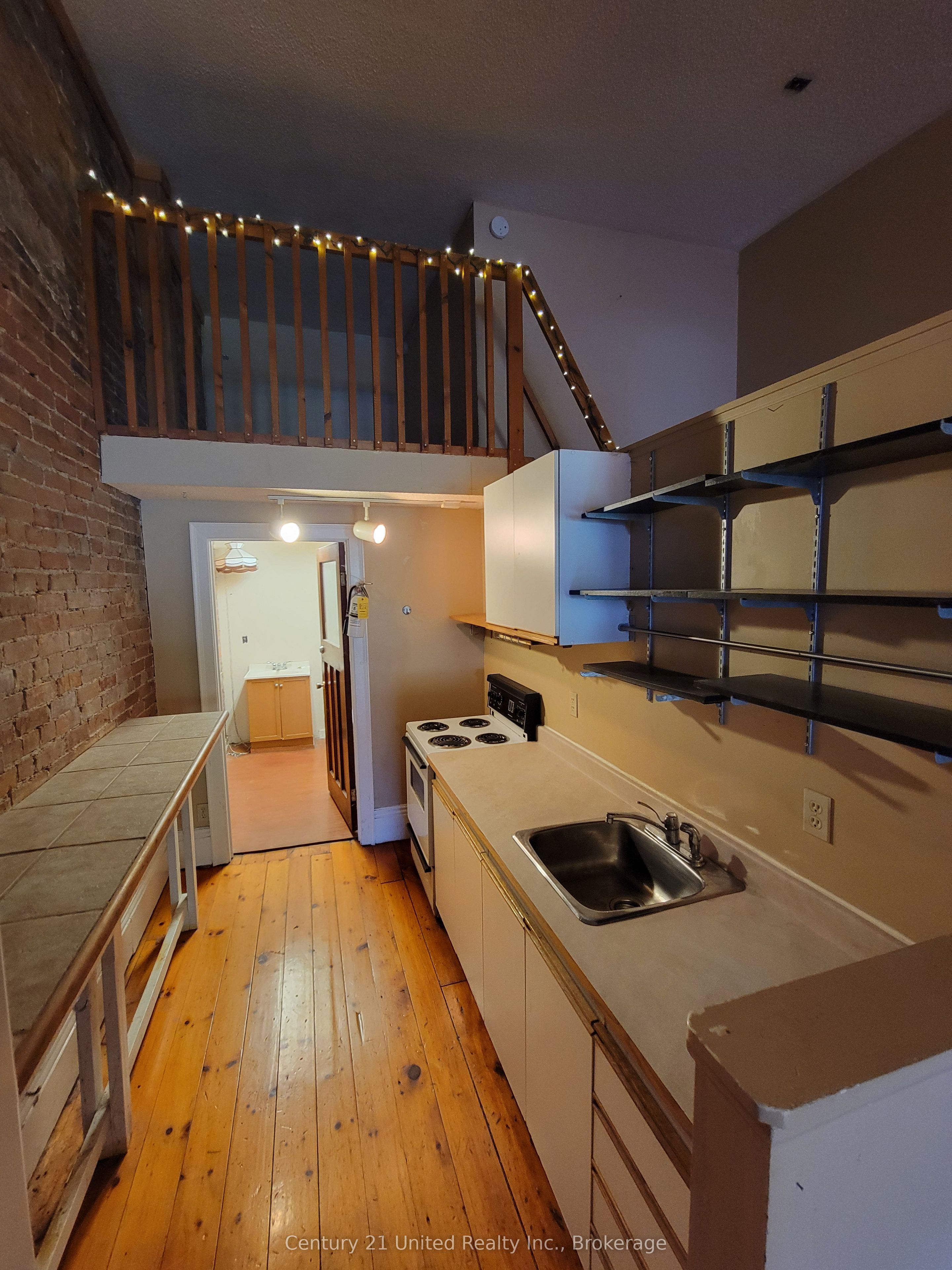 384 1/2 George Street N D Property Photo 3