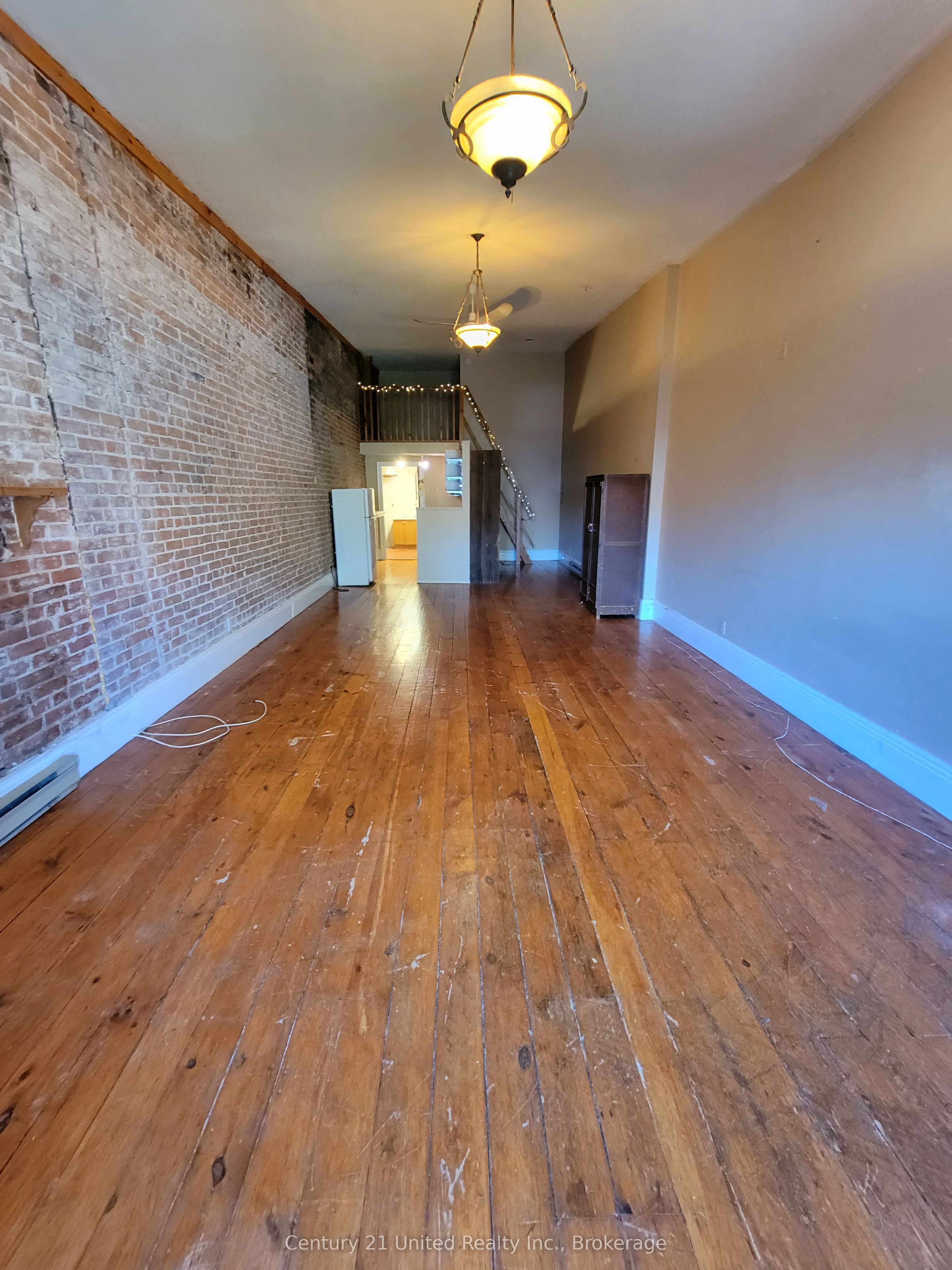 384 1/2 George Street N D Property Photo 4