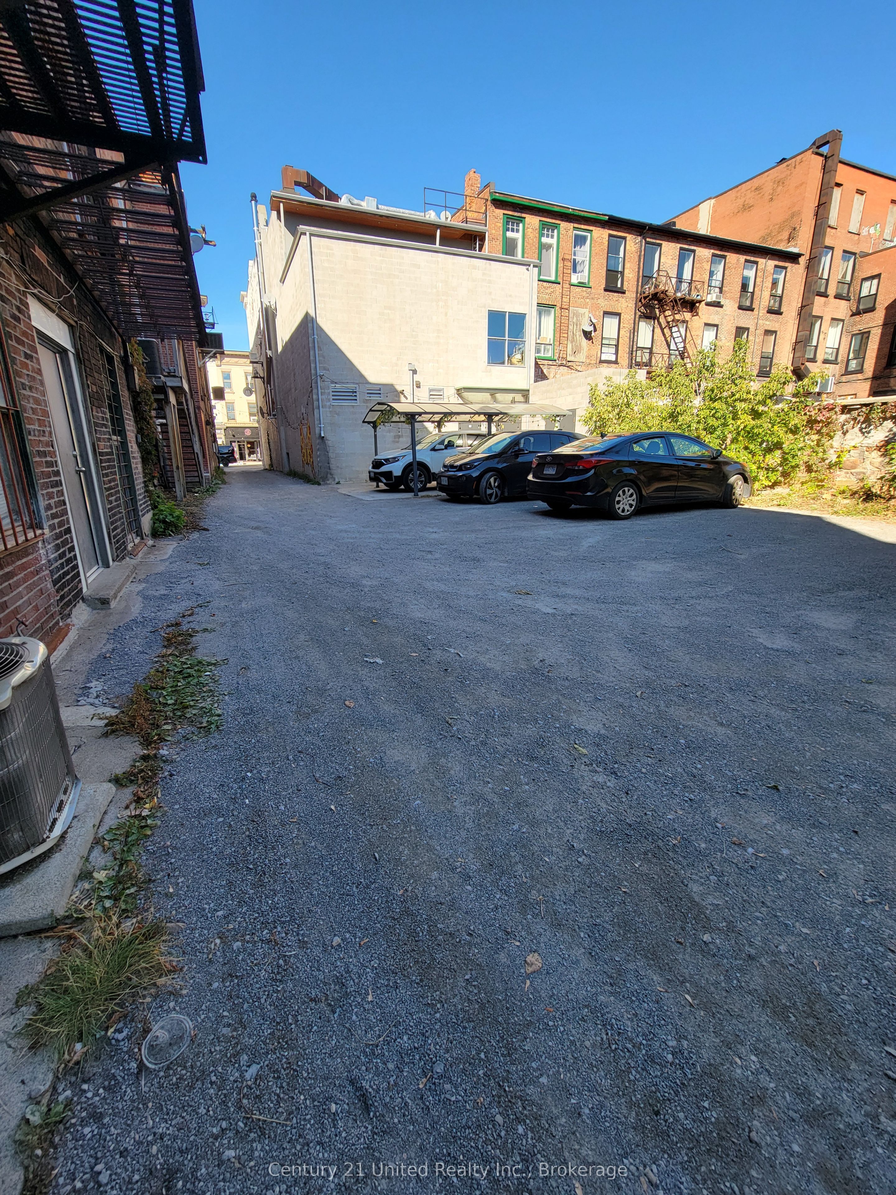 384 1/2 George Street N D Property Photo 7
