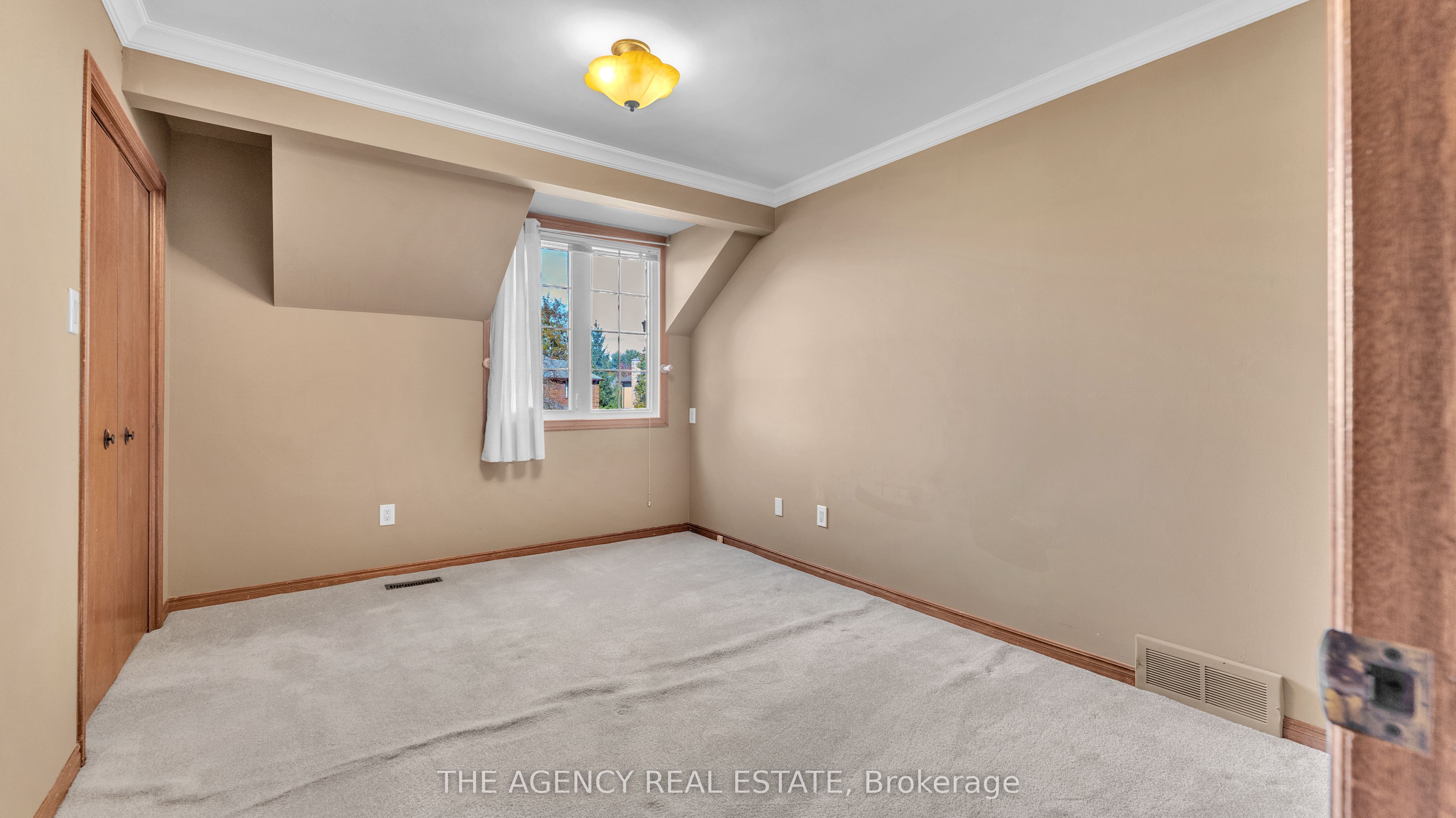 32 Glenview Crescent Property Photo 31