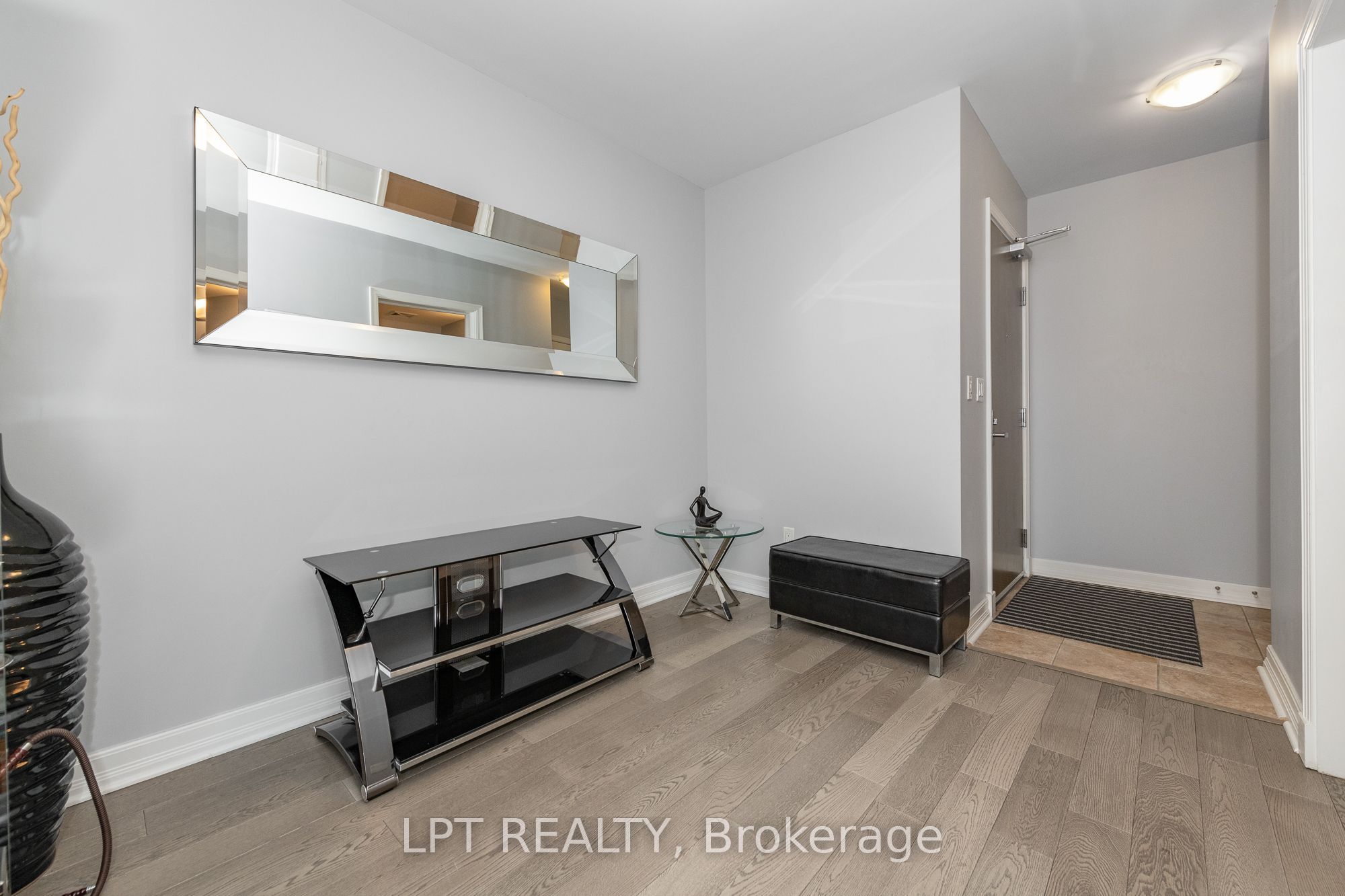 200 Besserer Street 305 Property Photo 7