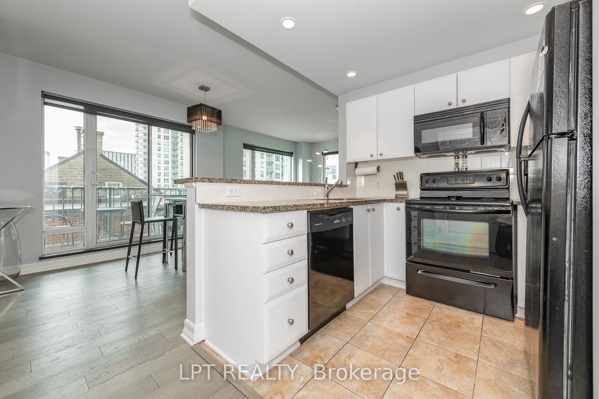 200 Besserer Street 305 Property Photo 10