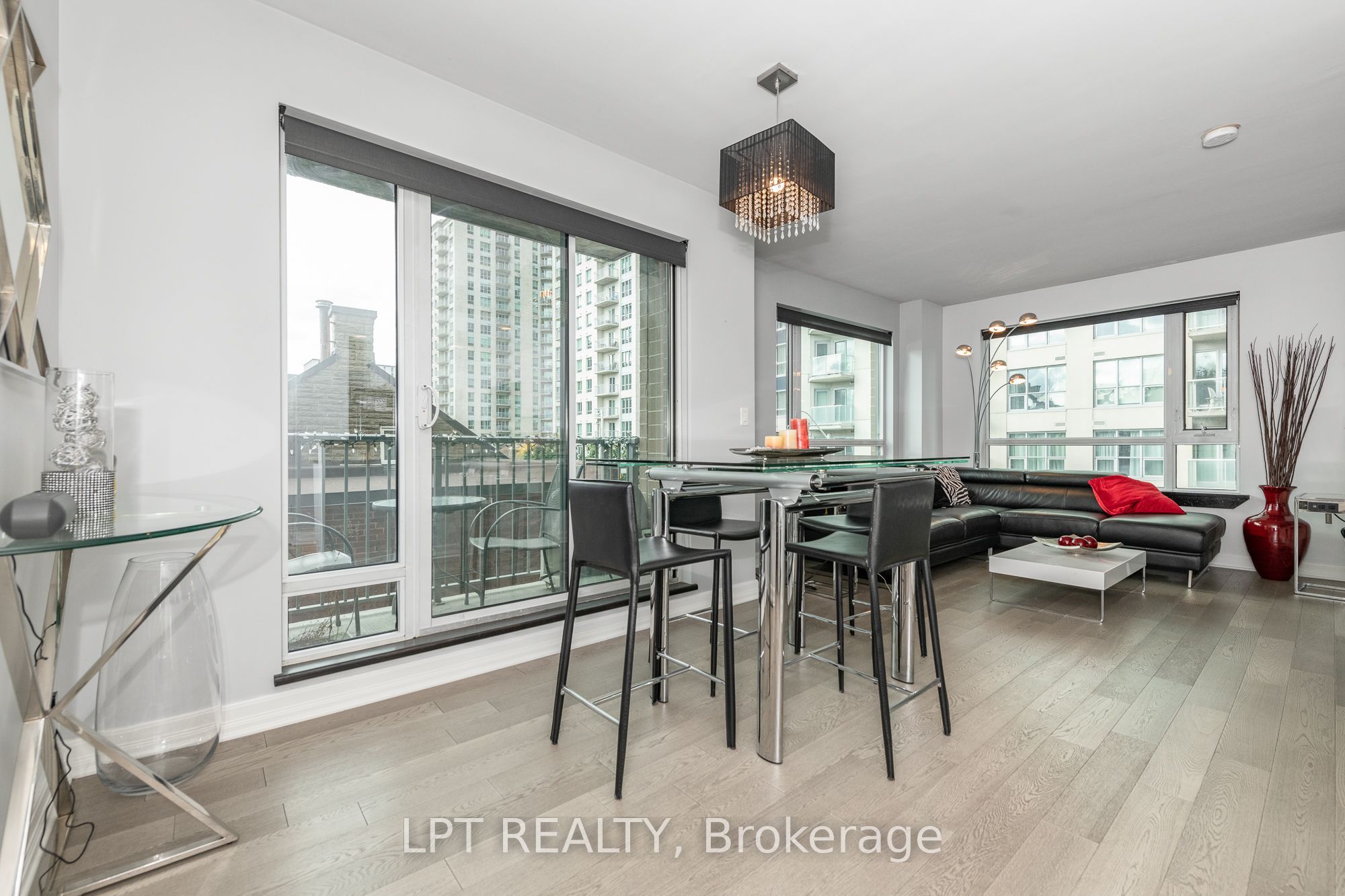200 Besserer Street 305 Property Photo 14