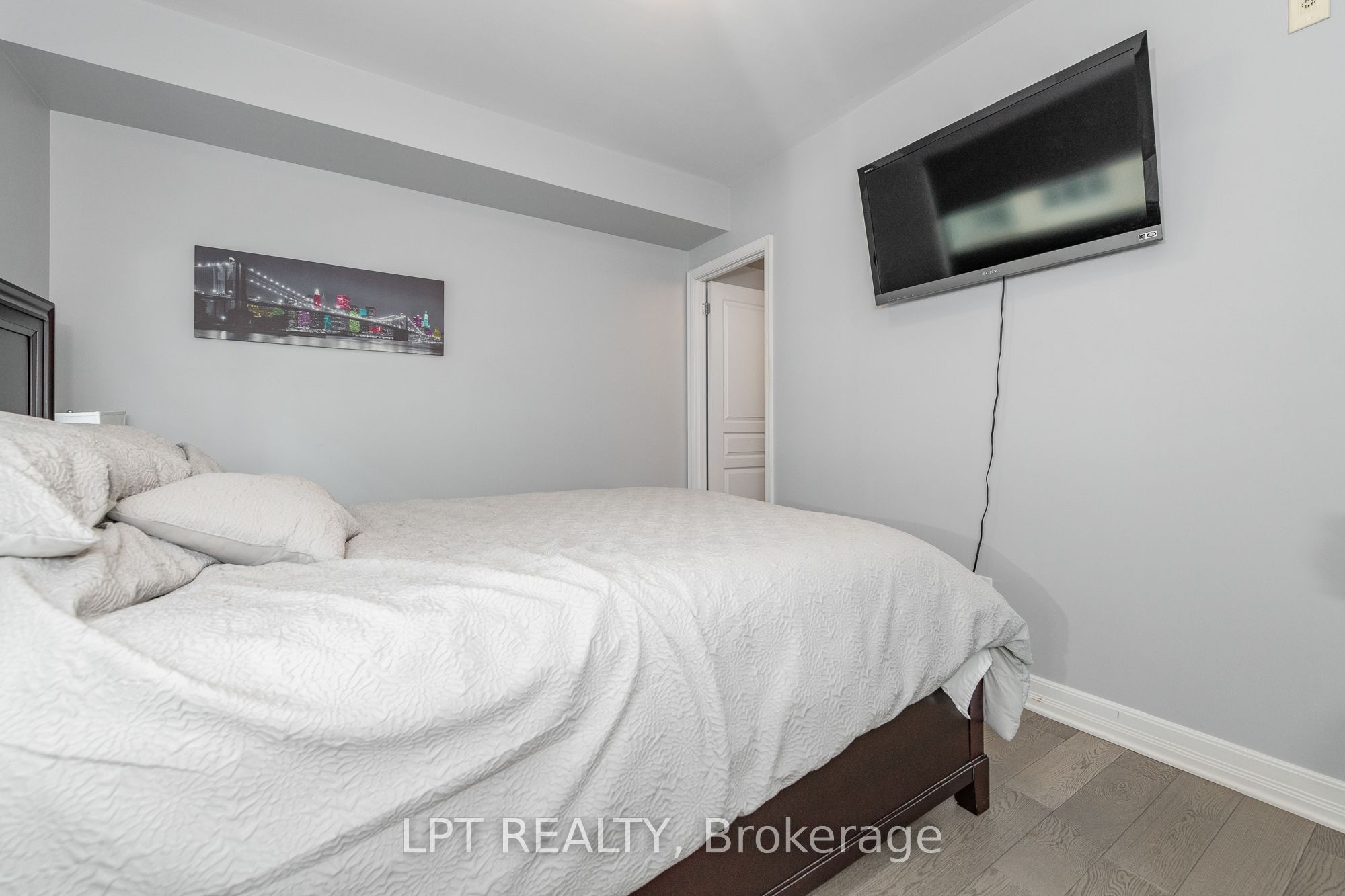 200 Besserer Street 305 Property Photo 23
