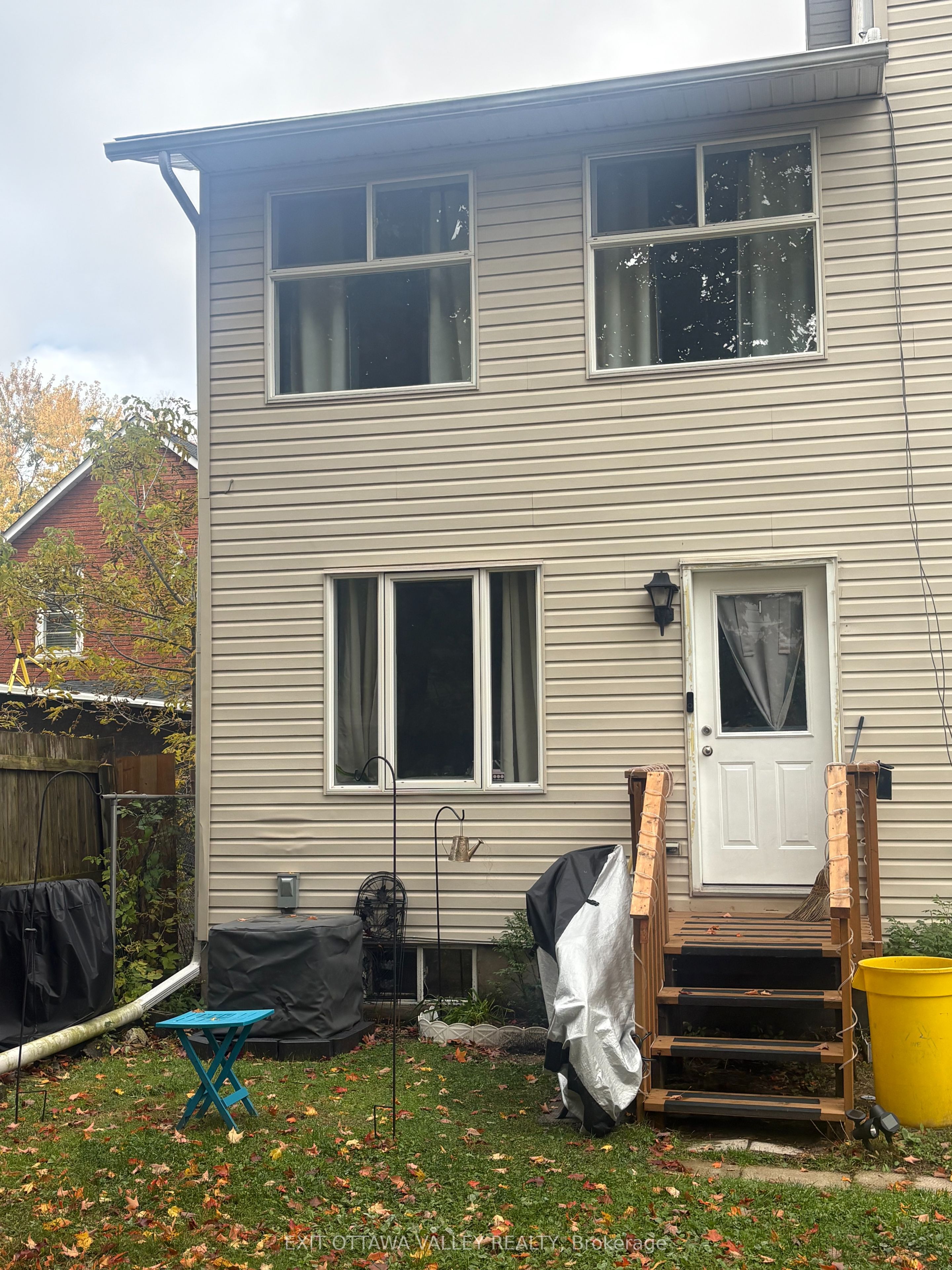 403 I Trafalgar Road I Property Photo 1