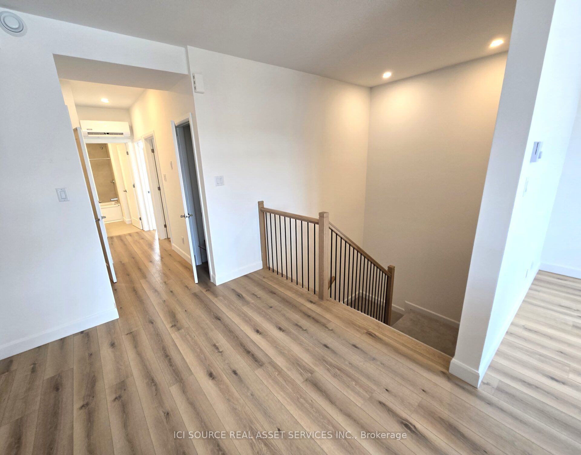 873 Contour Street Second Floor Property Photo 10