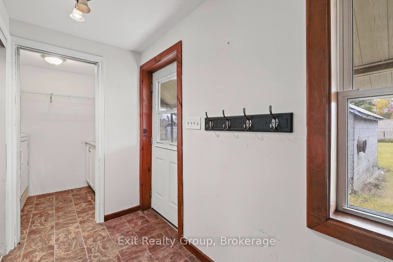 2343 Upper Flinton Road Property Photo 6
