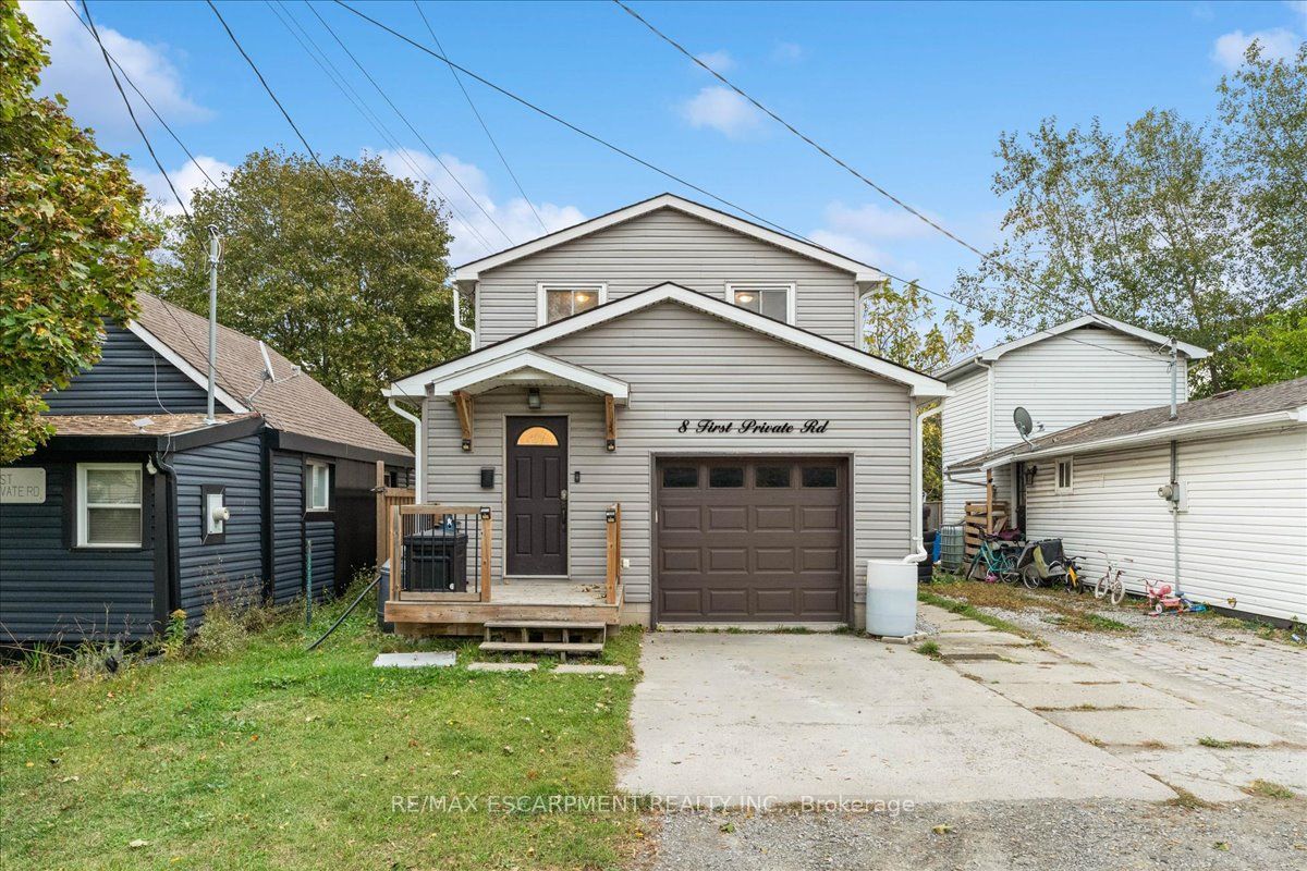 8 First Private Road Property Photo 9