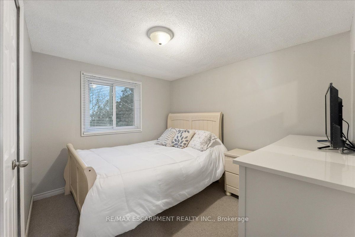 8 First Private Road Property Photo 24
