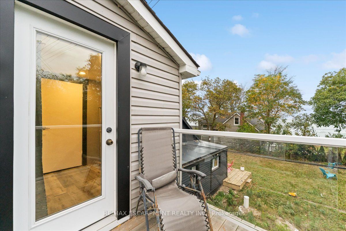 8 First Private Road Property Photo 29