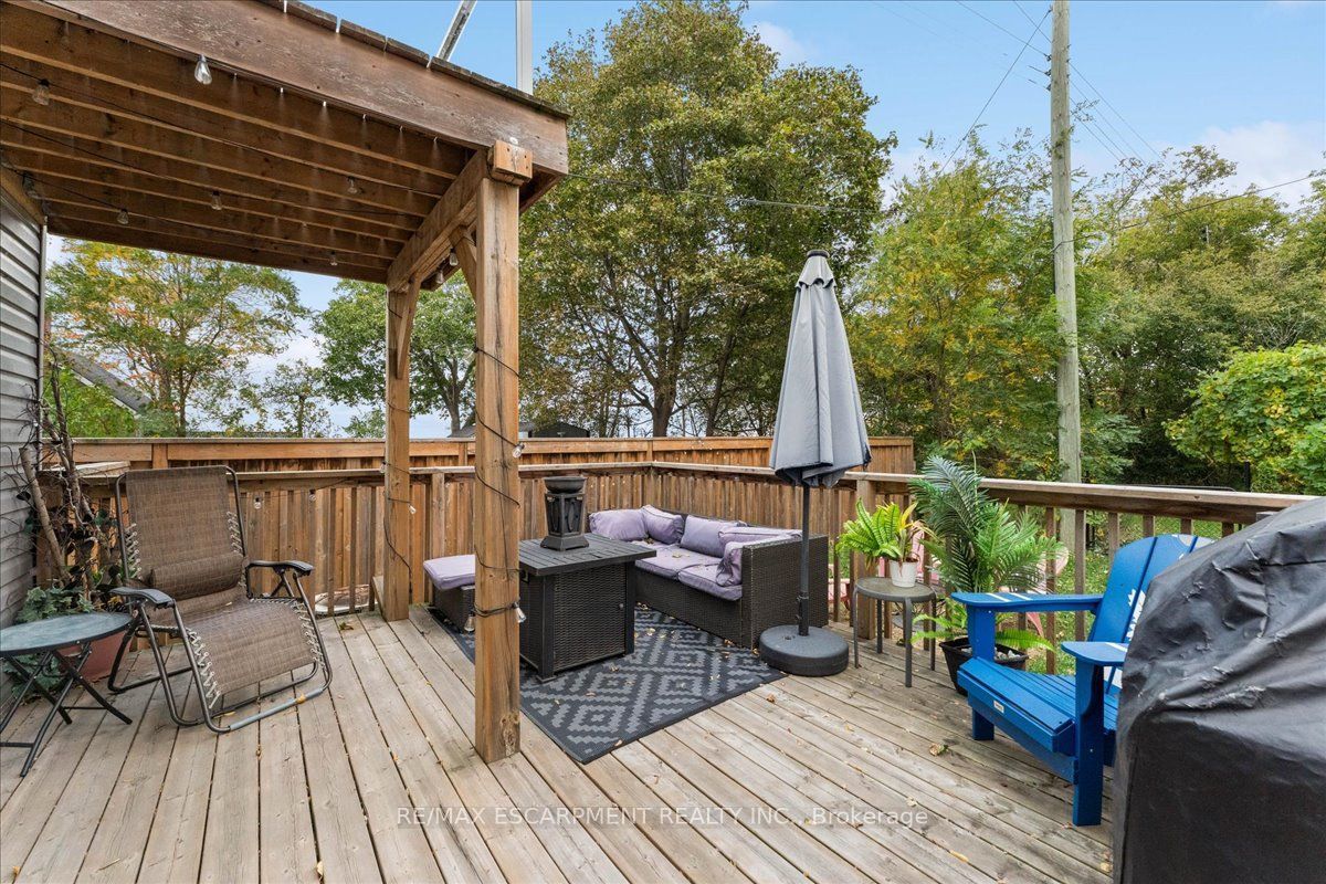 8 First Private Road Property Photo 39