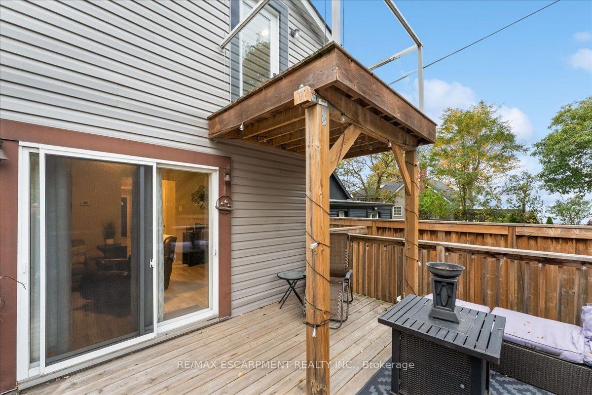 8 First Private Road Property Photo 40