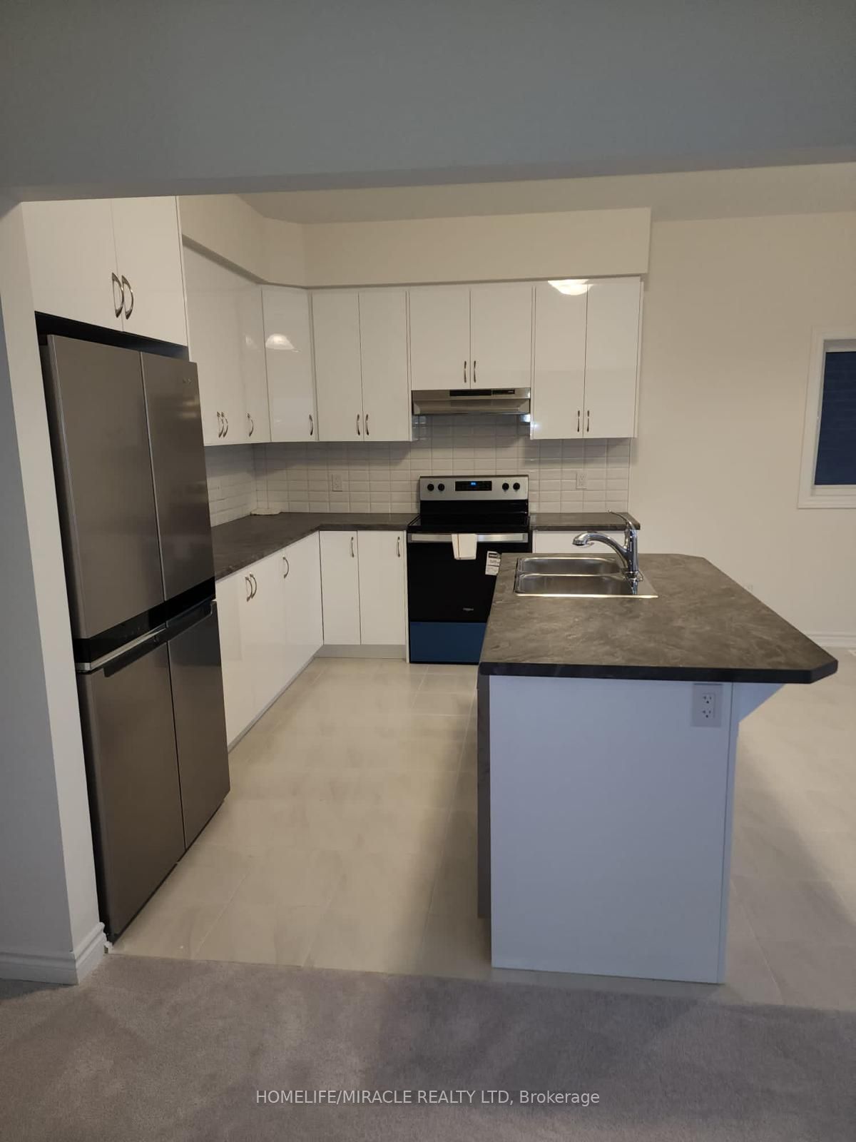 35 Jenner Drive Property Photo 3