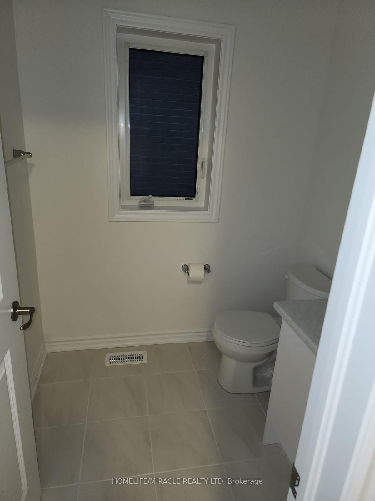 35 Jenner Drive Property Photo 11