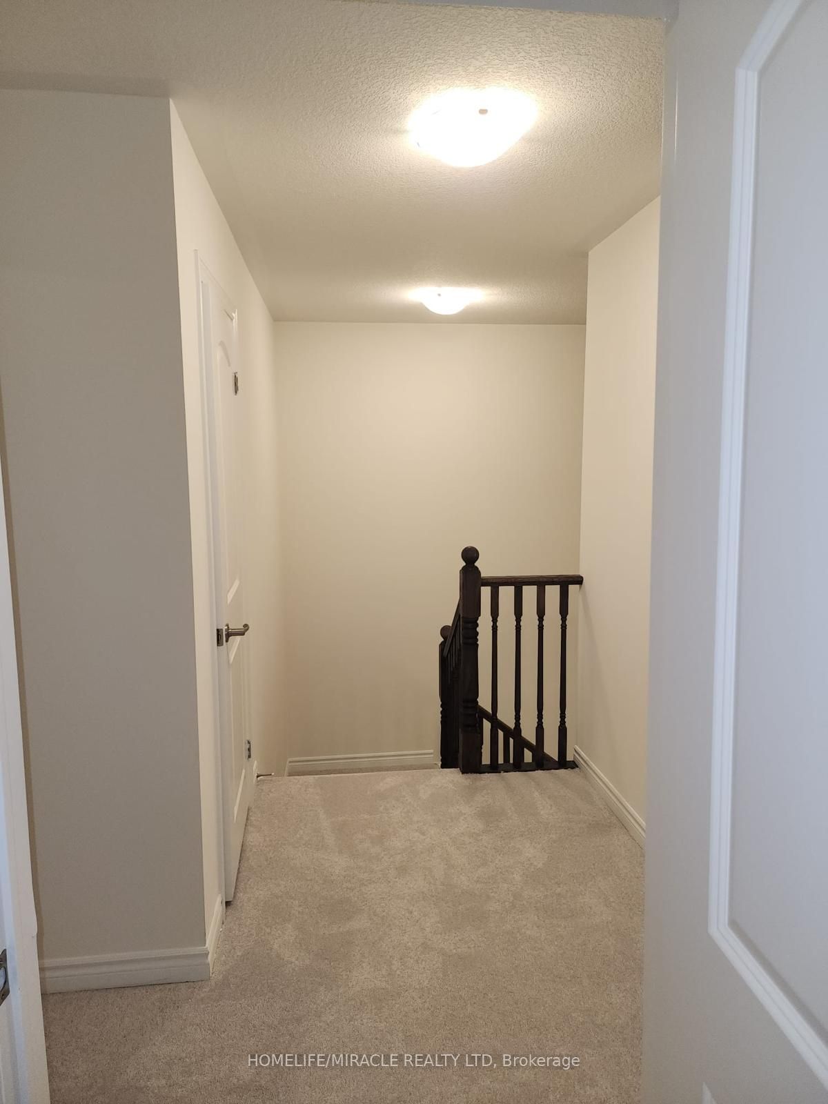 35 Jenner Drive Property Photo 14