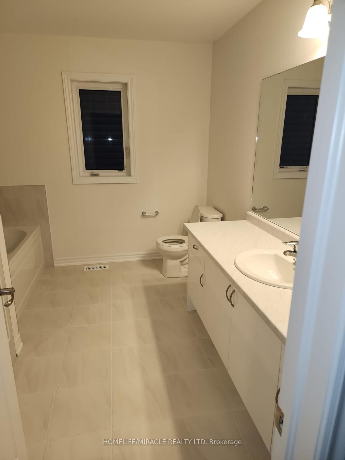 35 Jenner Drive Property Photo 16