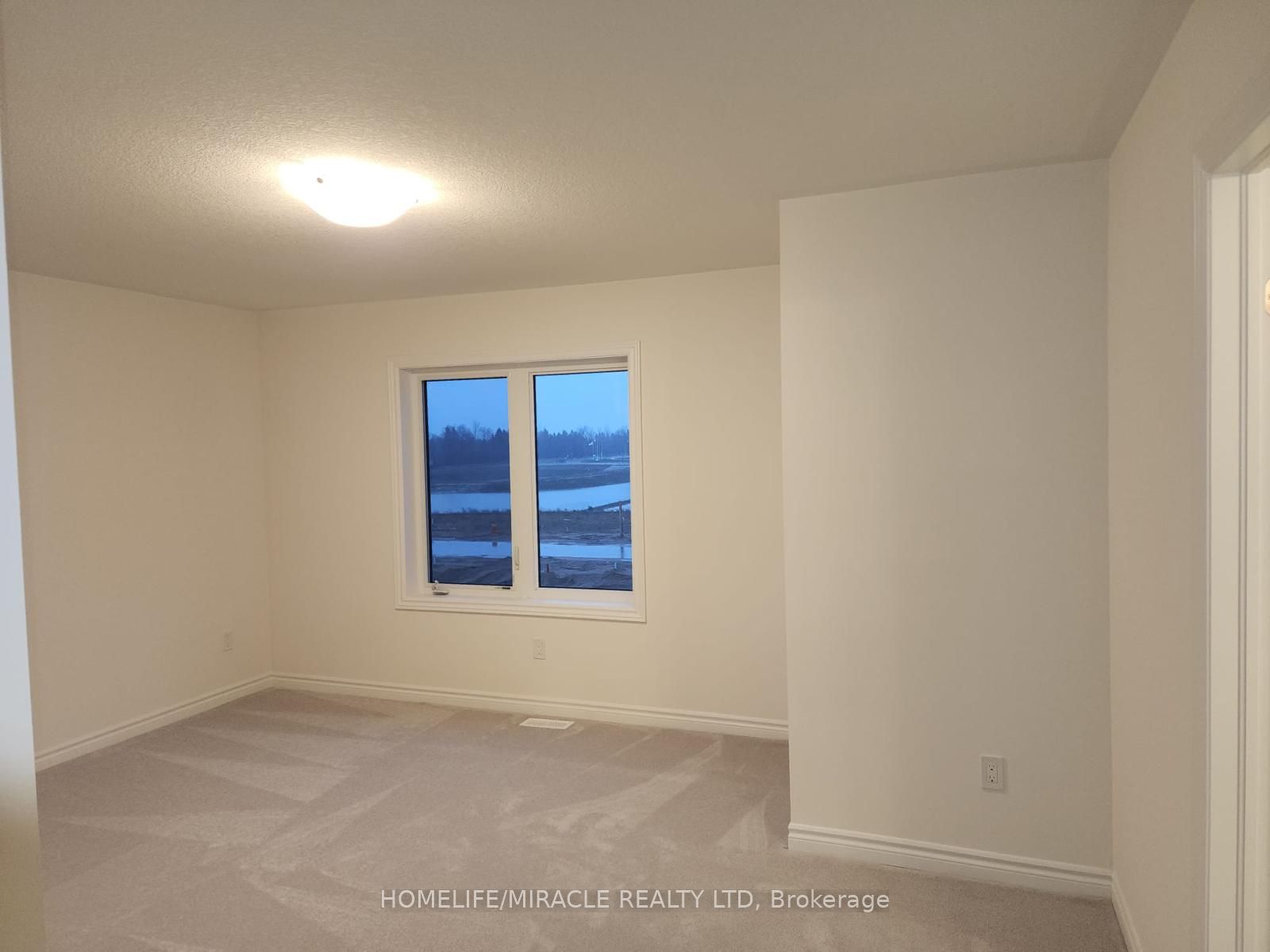 35 Jenner Drive Property Photo 18