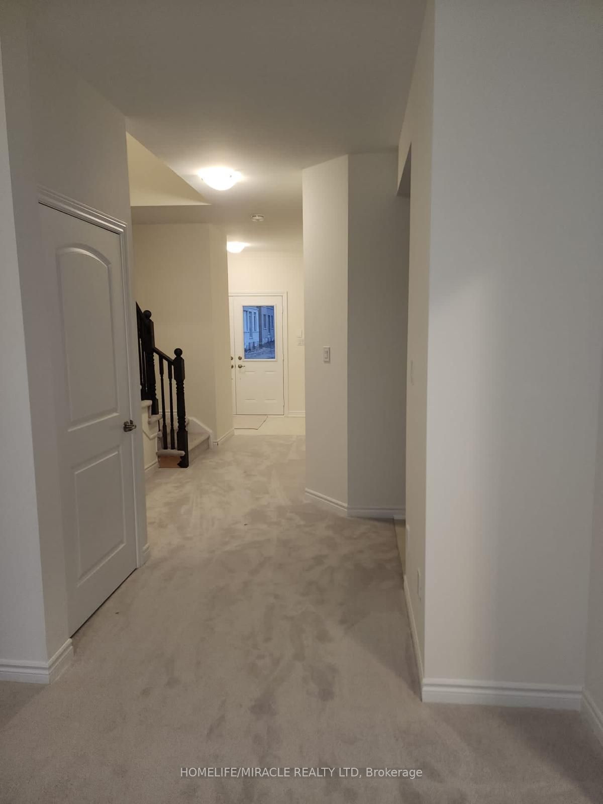 35 Jenner Drive Property Photo 28