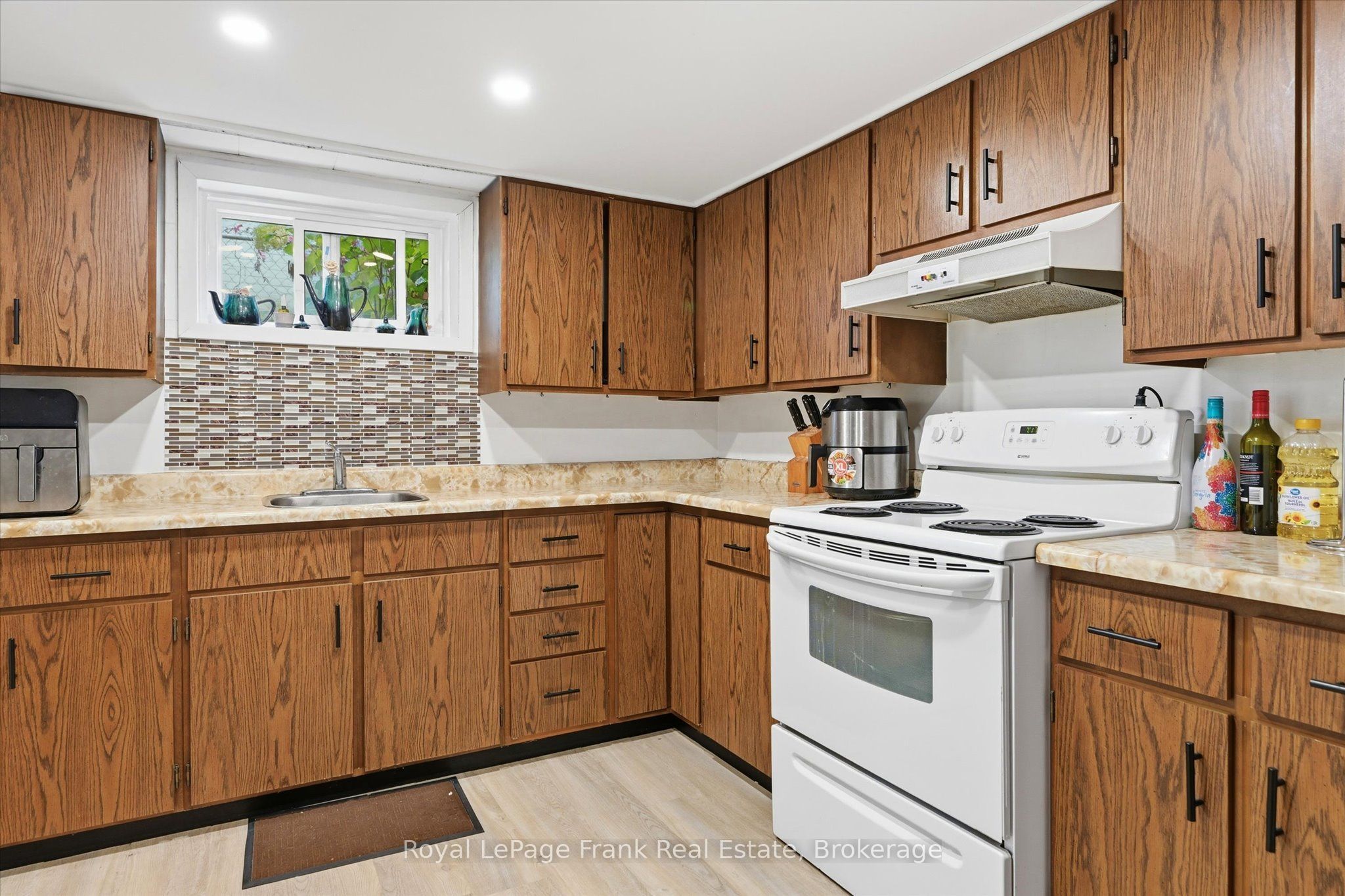 130 Maria Street Property Photo 22