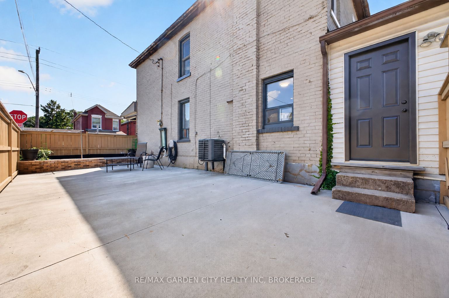 75 Keith Street Property Photo 45