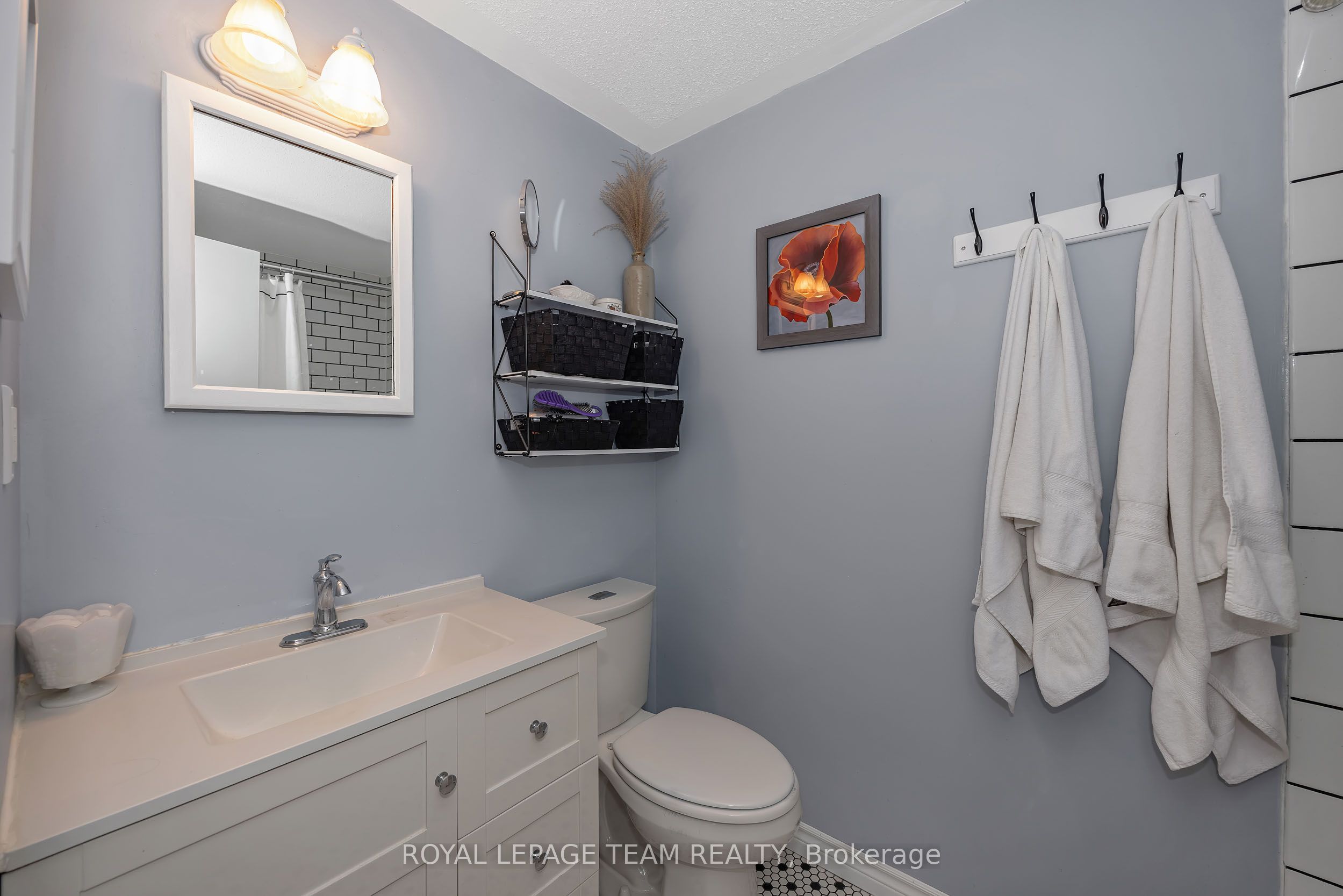 1516 Beaverpond Drive F Property Photo 27
