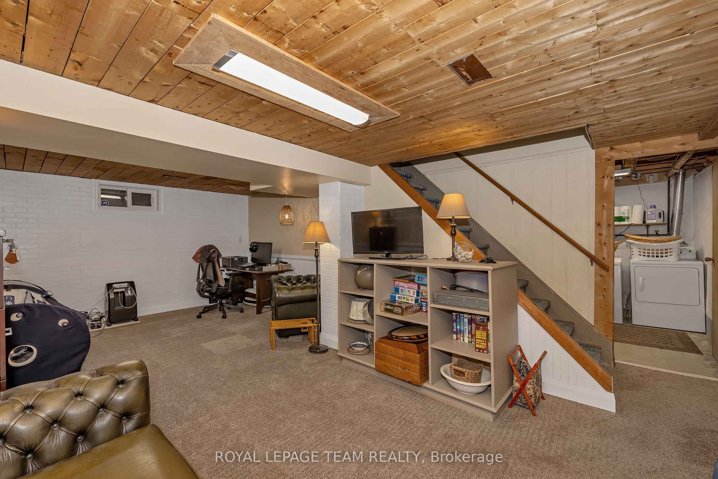 1516 Beaverpond Drive F Property Photo 31
