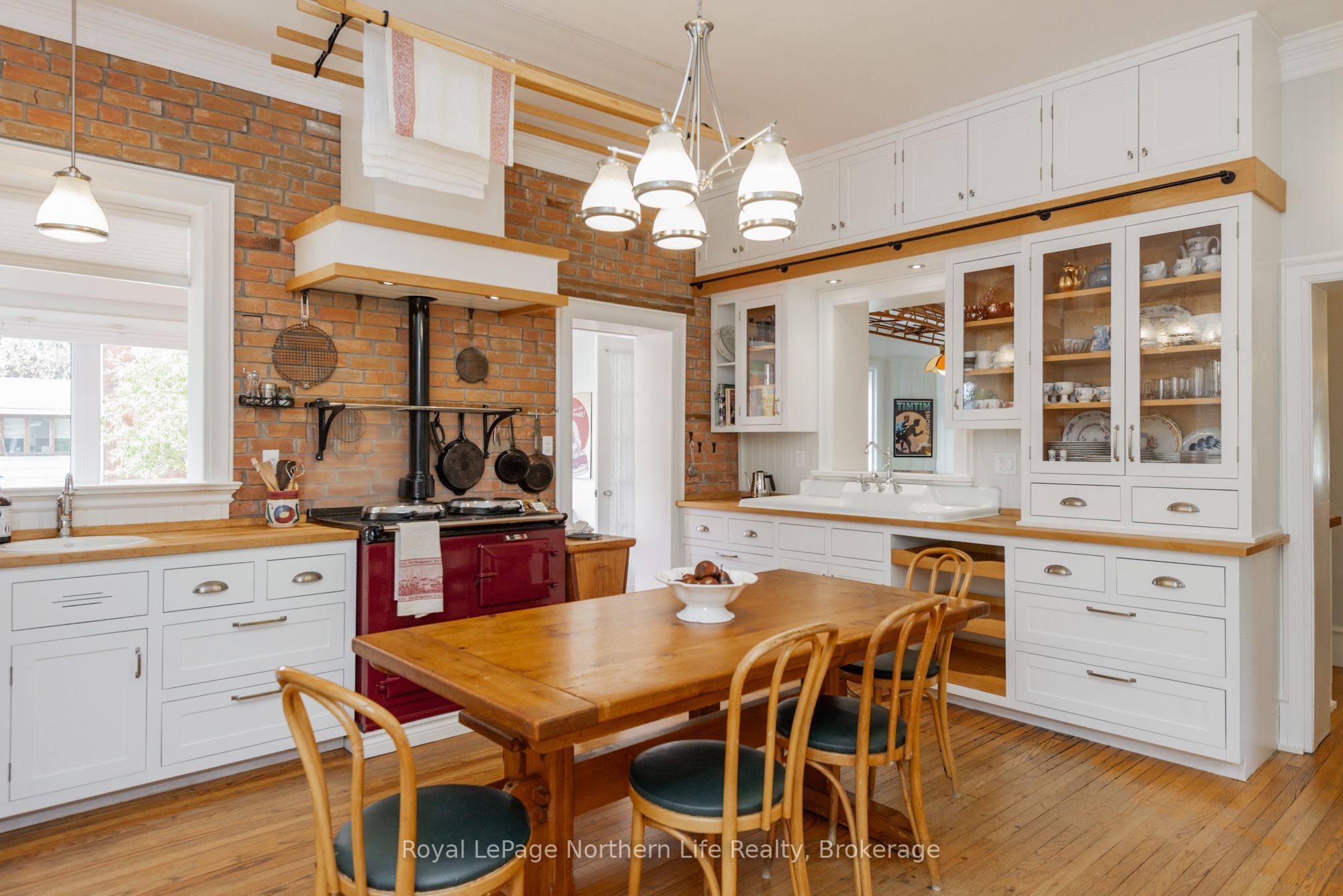 797 Mcintyre Street W Property Photo 15