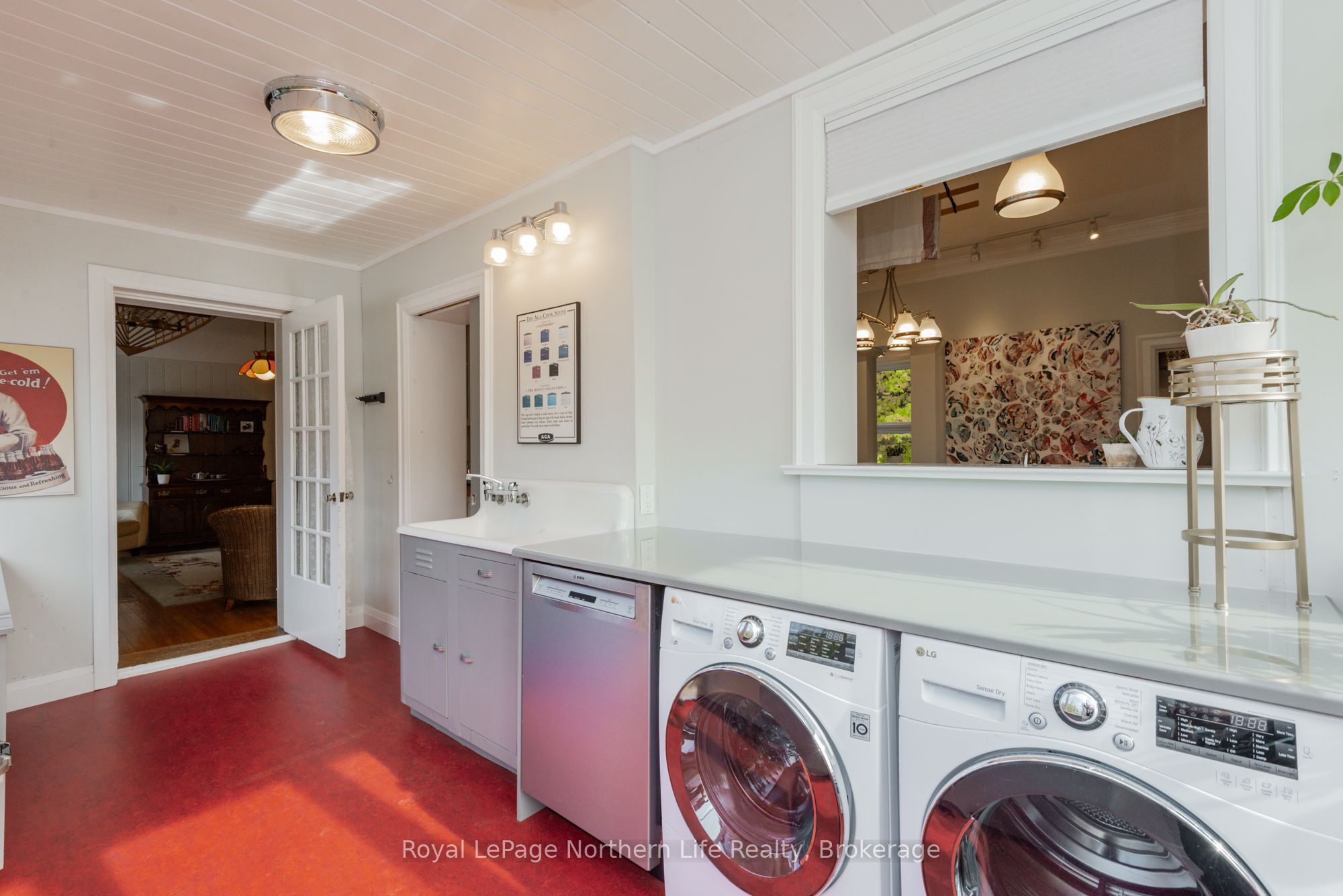 797 Mcintyre Street W Property Photo 23