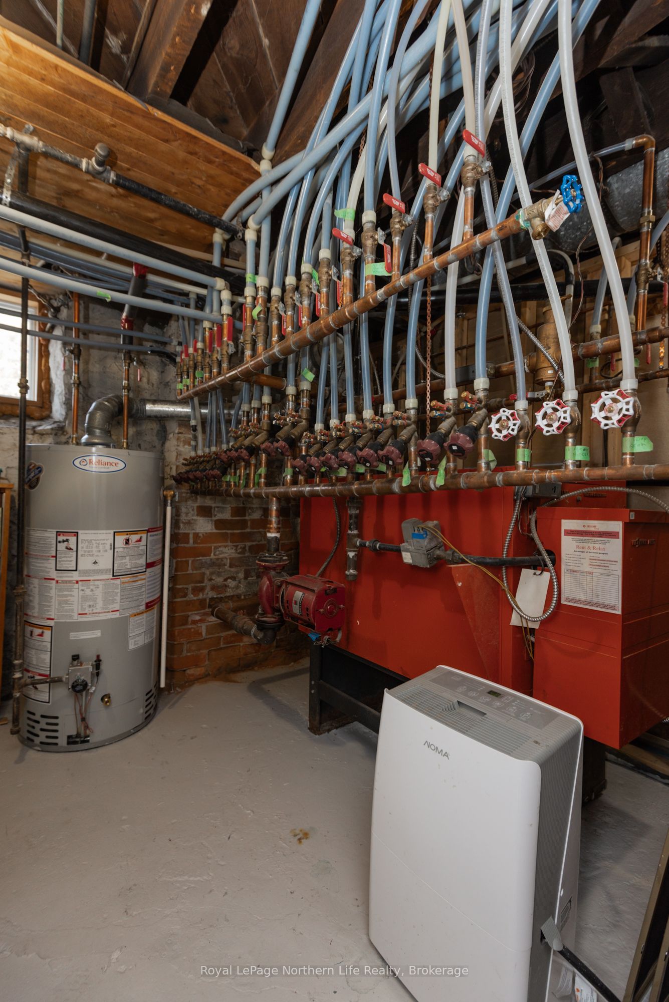 797 Mcintyre Street W Property Photo 46