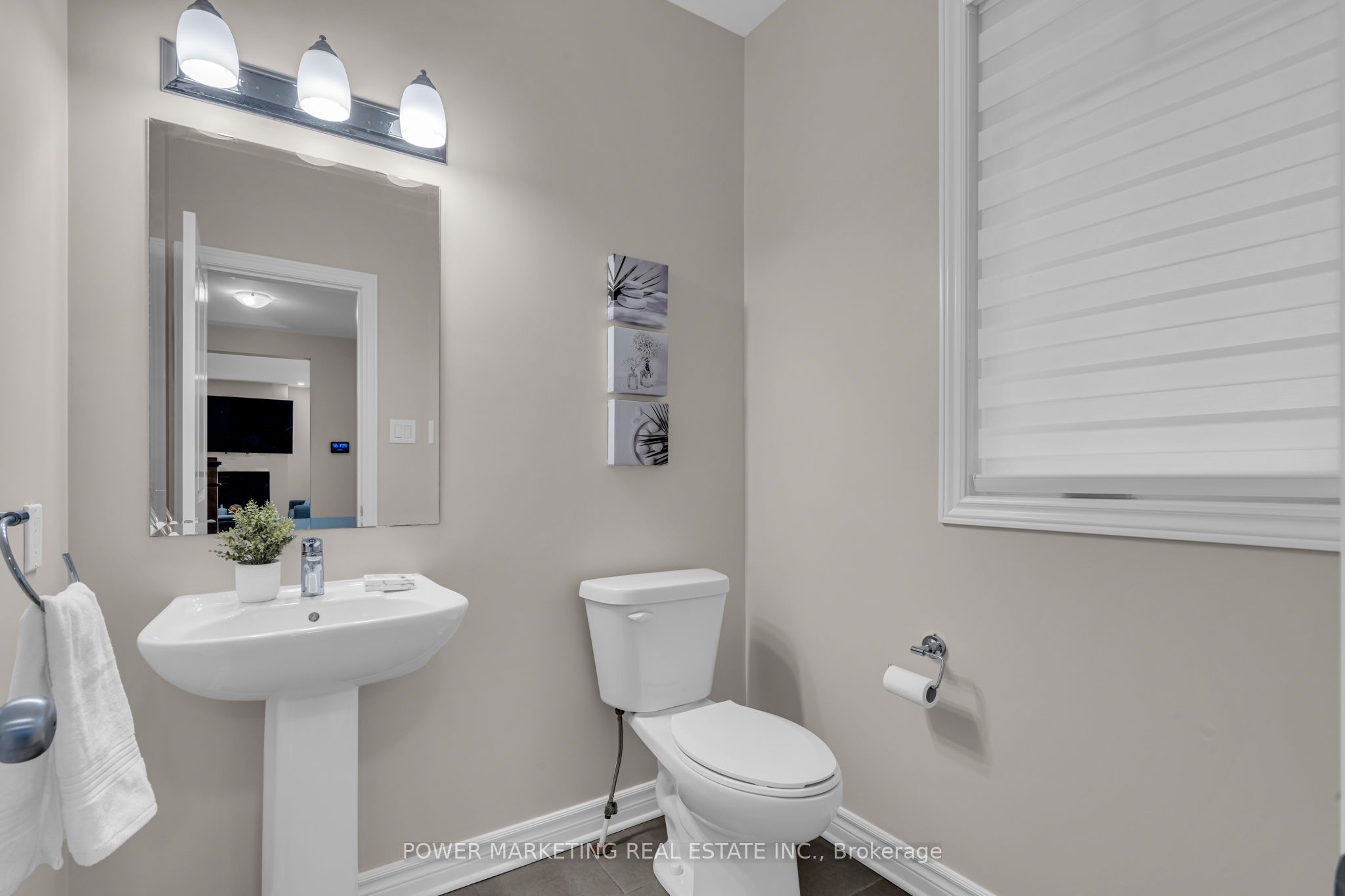 208 Alex Polowin Avenue Property Photo 14