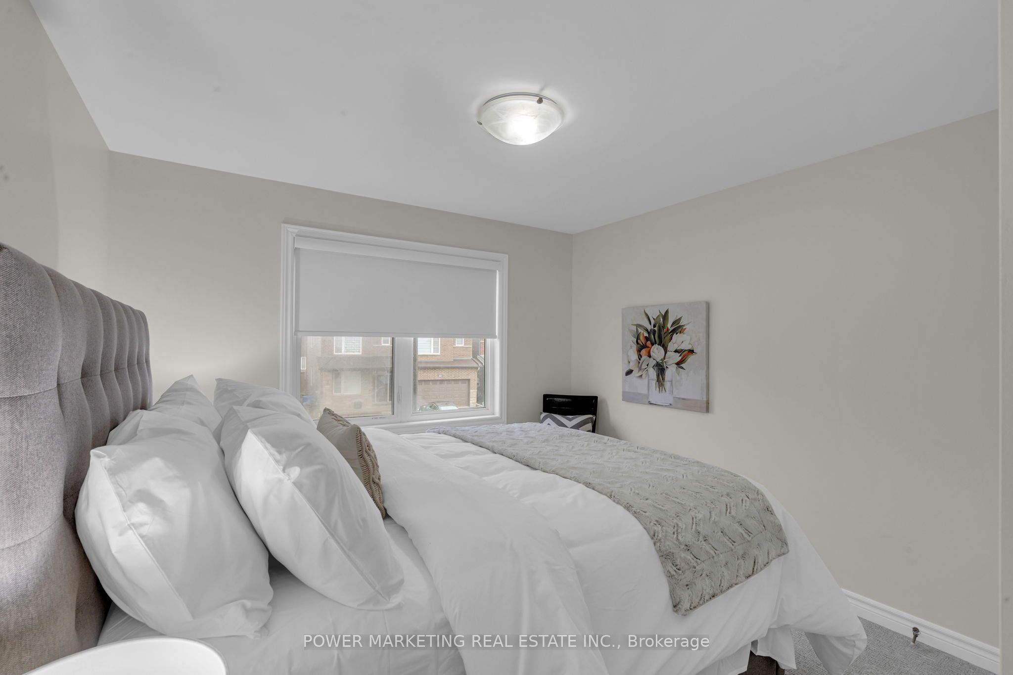 208 Alex Polowin Avenue Property Photo 16