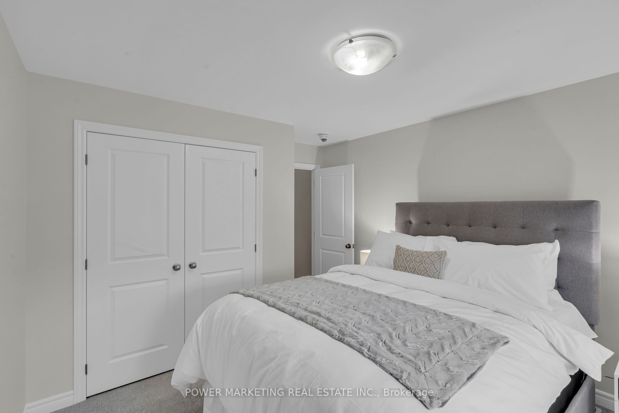 208 Alex Polowin Avenue Property Photo 17