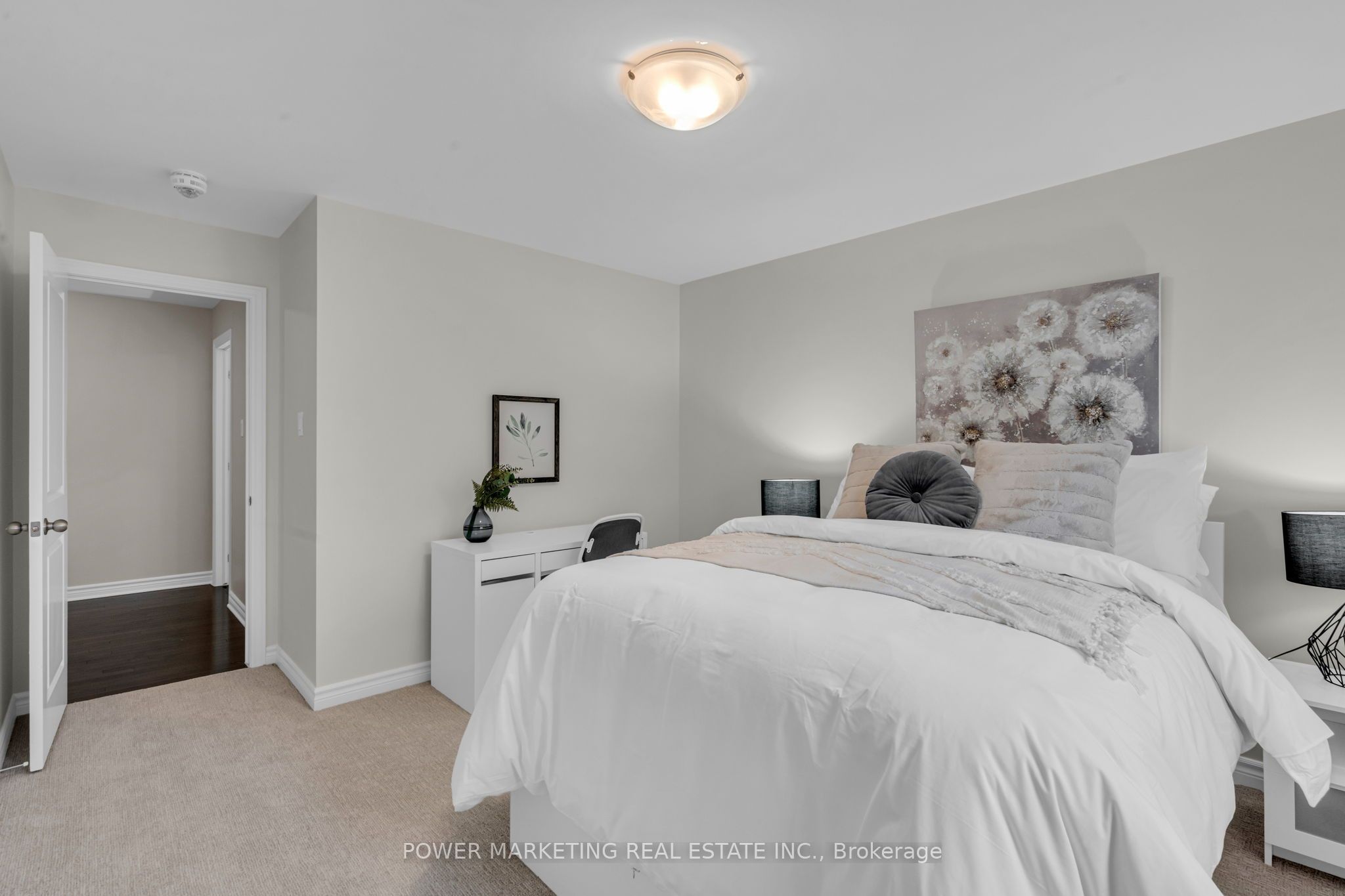 208 Alex Polowin Avenue Property Photo 20