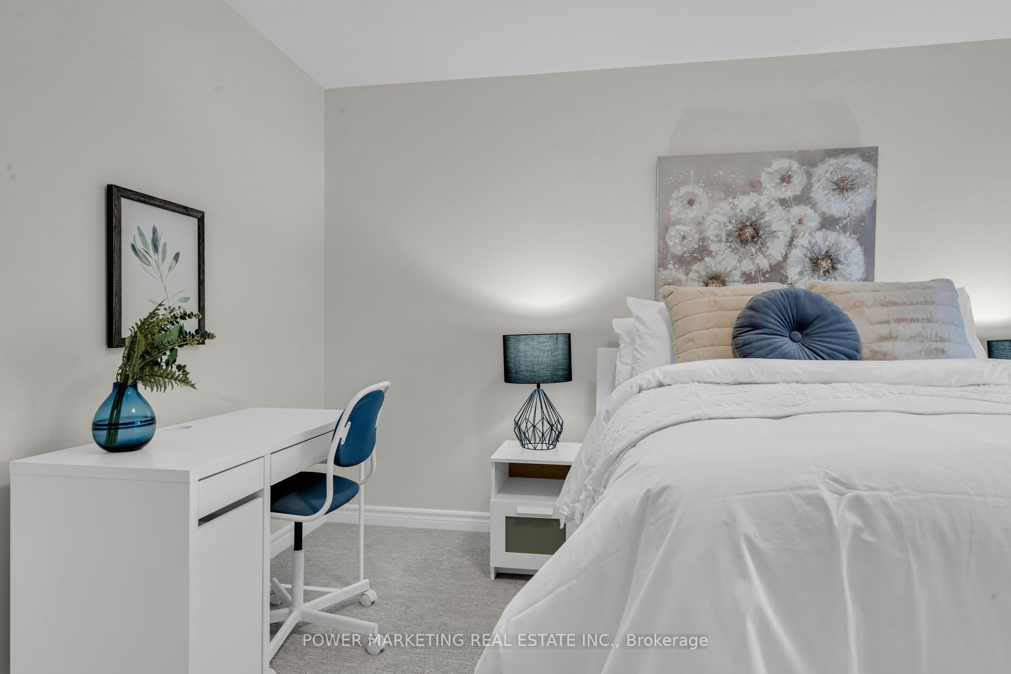 208 Alex Polowin Avenue Property Photo 21