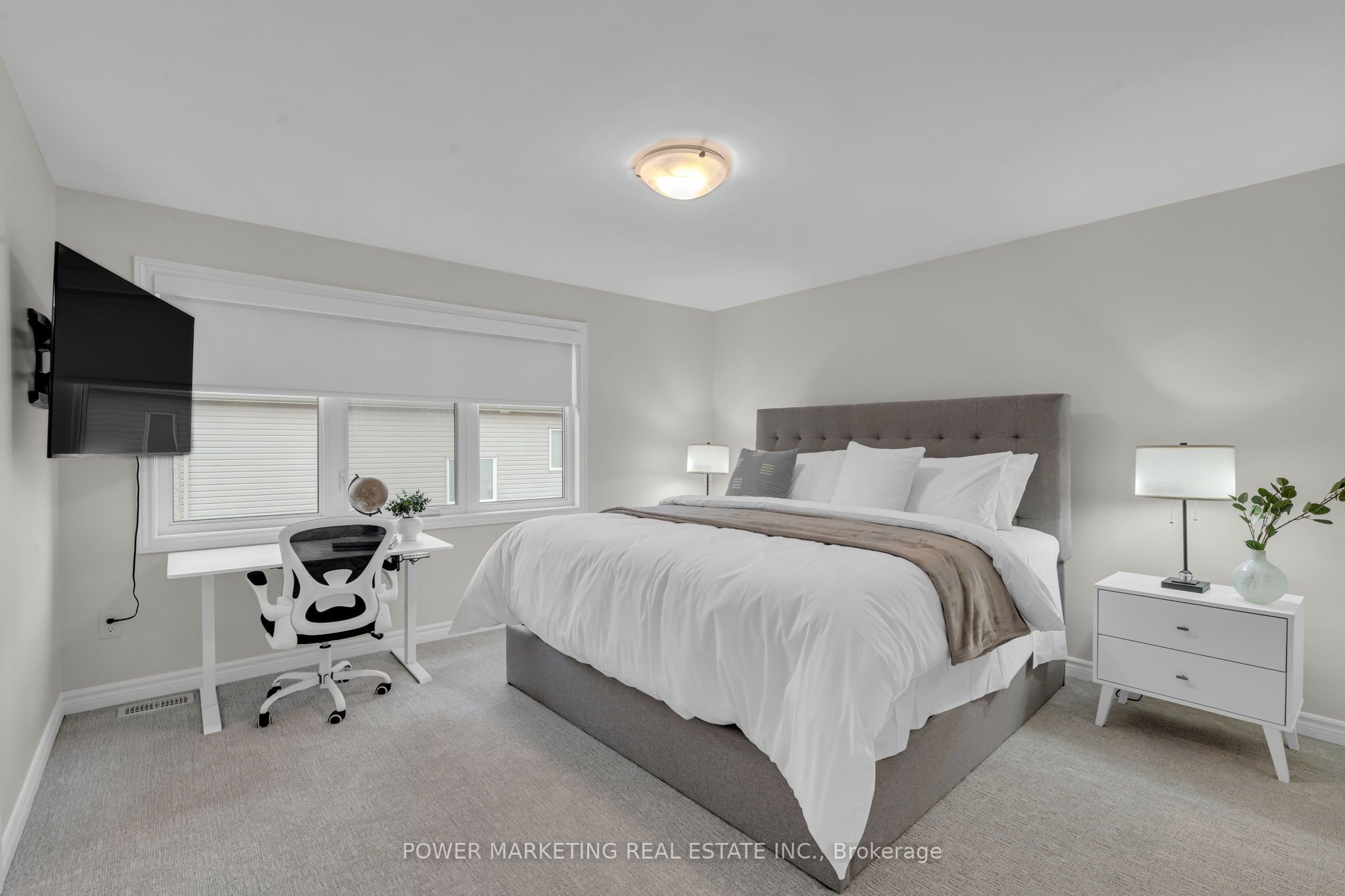 208 Alex Polowin Avenue Property Photo 25