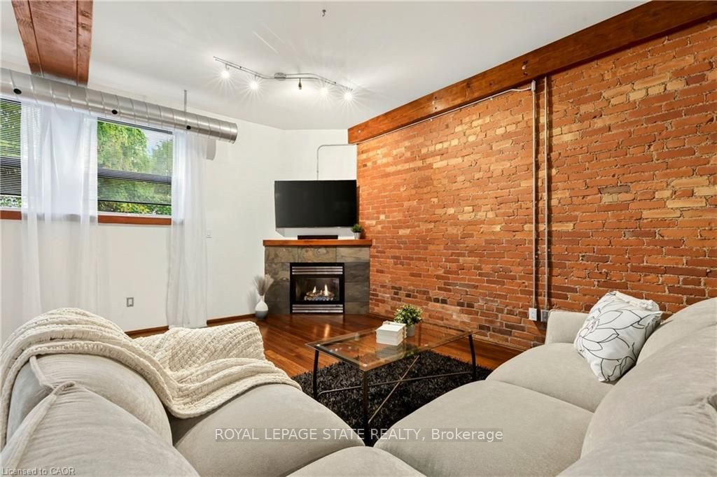 357 Hunter Street W 13 Property Photo 6