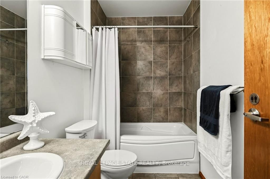 357 Hunter Street W 13 Property Photo 24