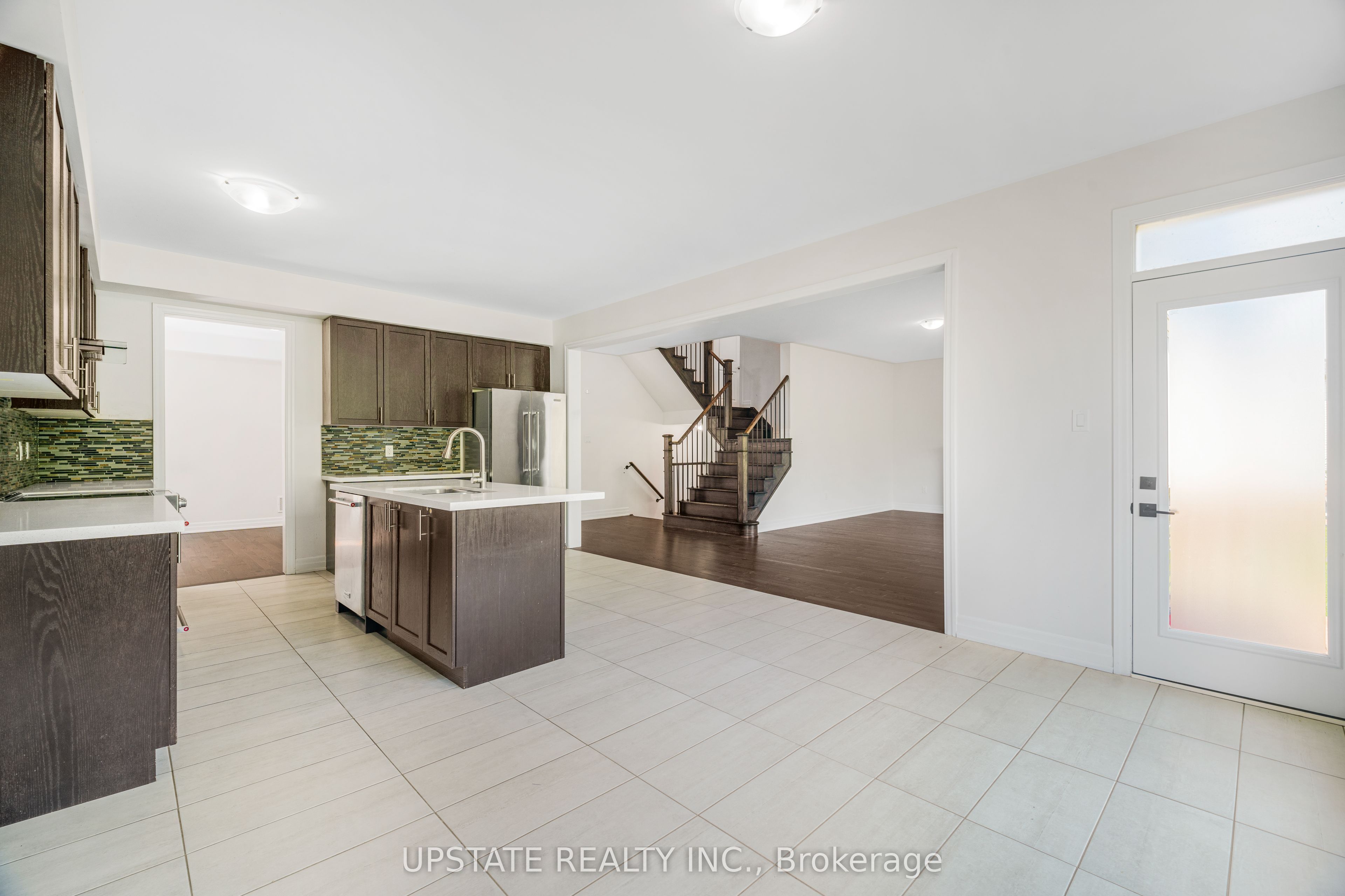 9218 White Oak Avenue N Property Photo 21