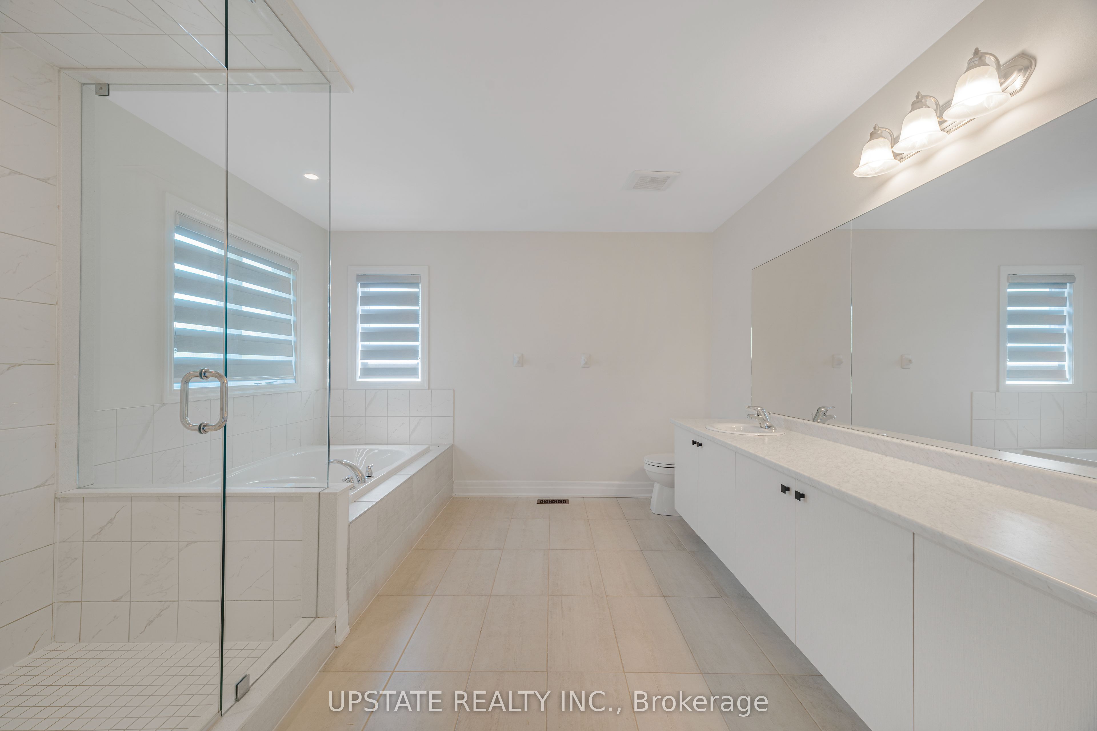 9218 White Oak Avenue N Property Photo 27