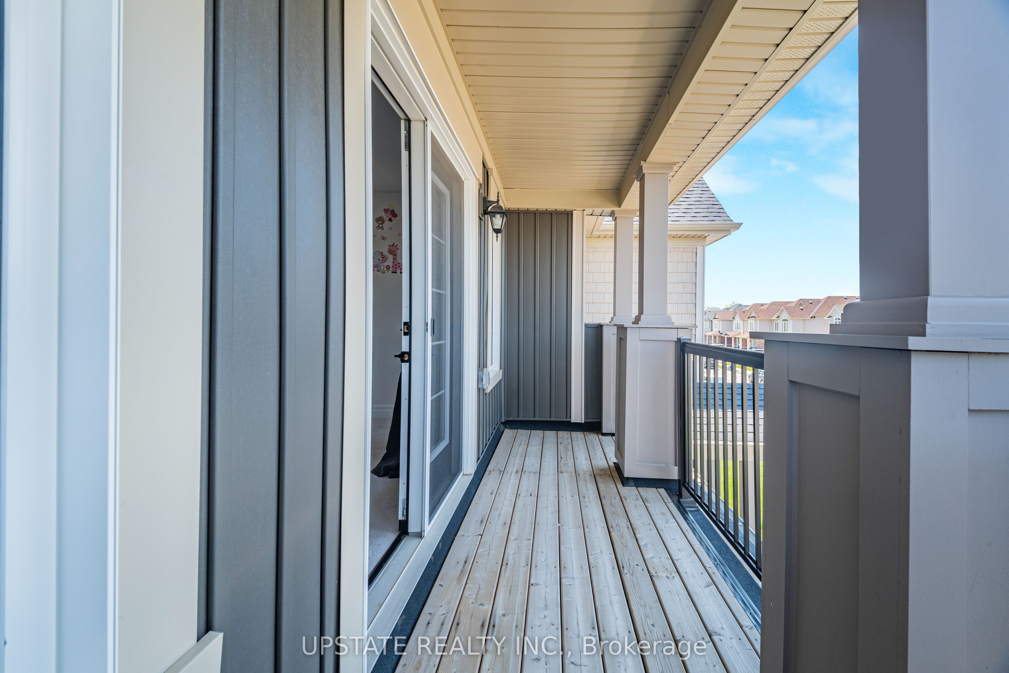 9218 White Oak Avenue N Property Photo 32