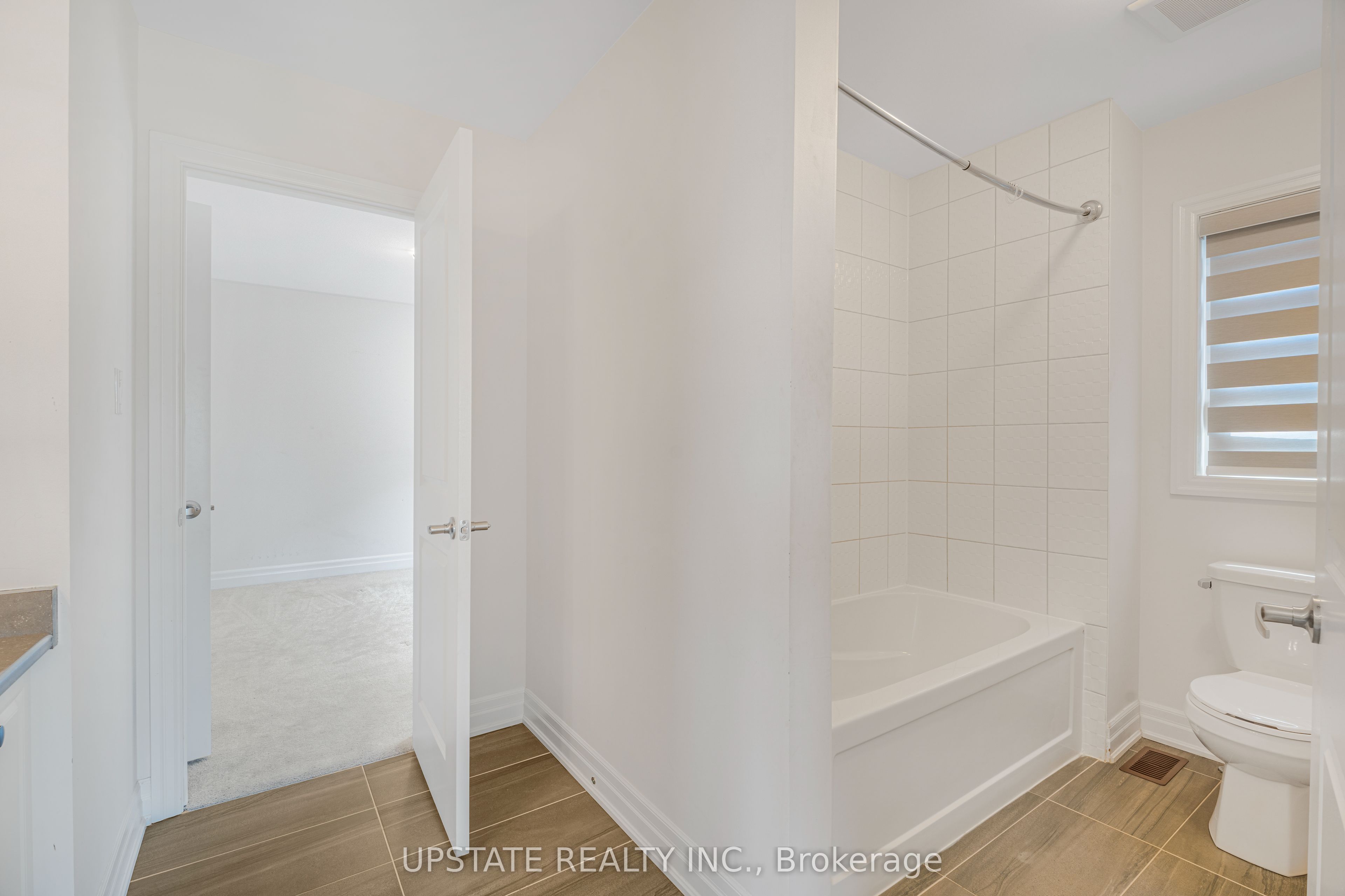 9218 White Oak Avenue N Property Photo 36