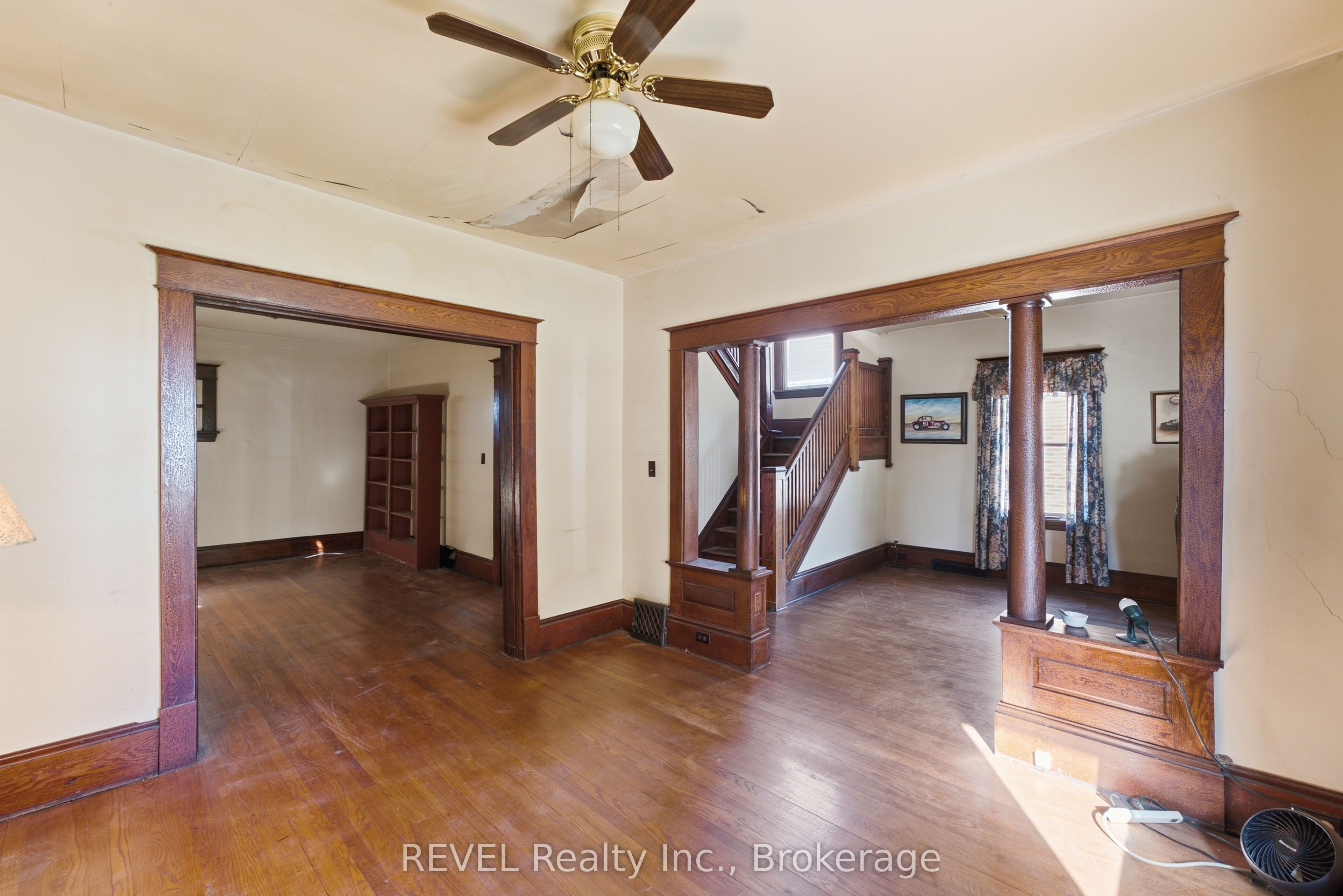 63 Carleton Street S Property Photo 18