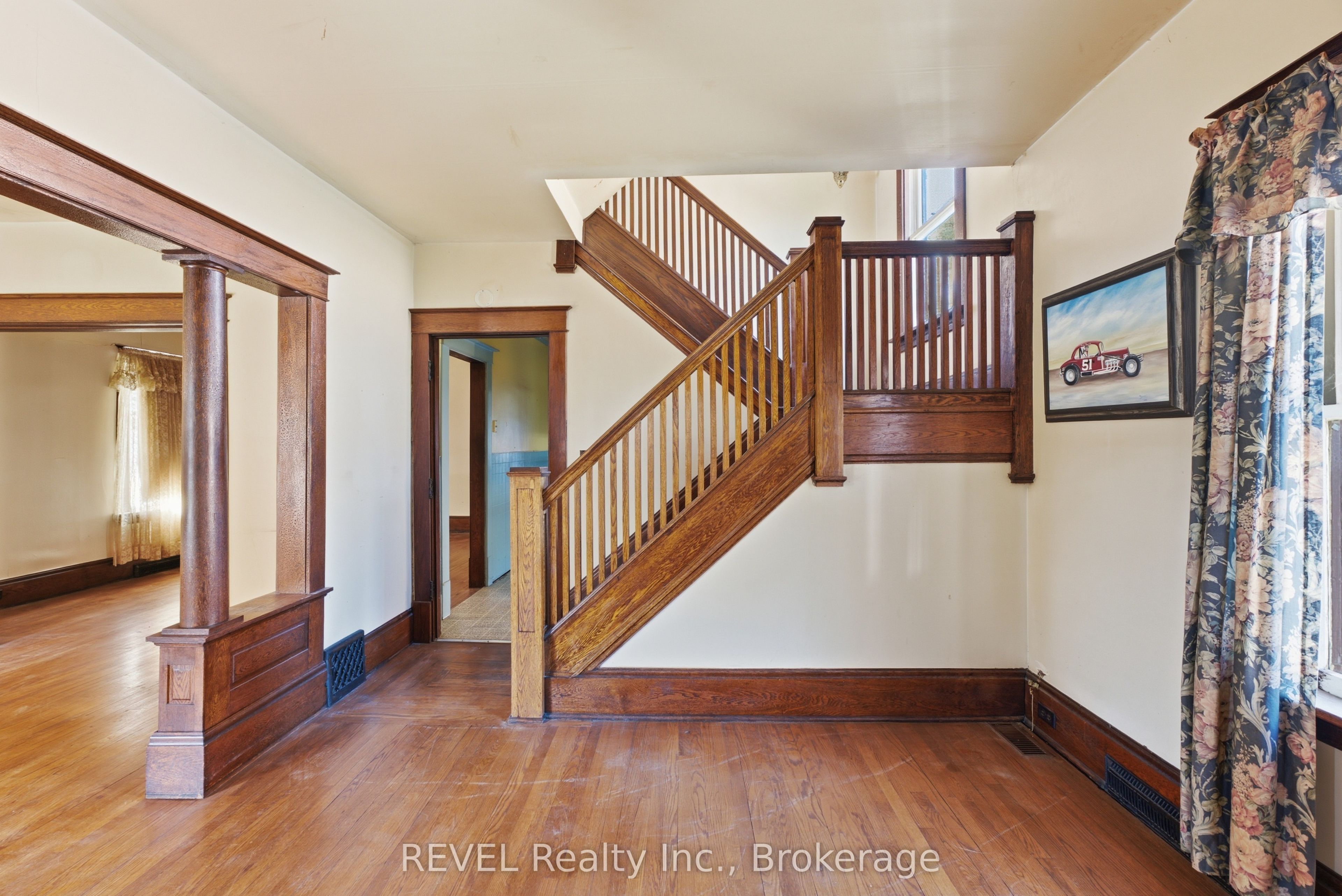 63 Carleton Street S Property Photo 31
