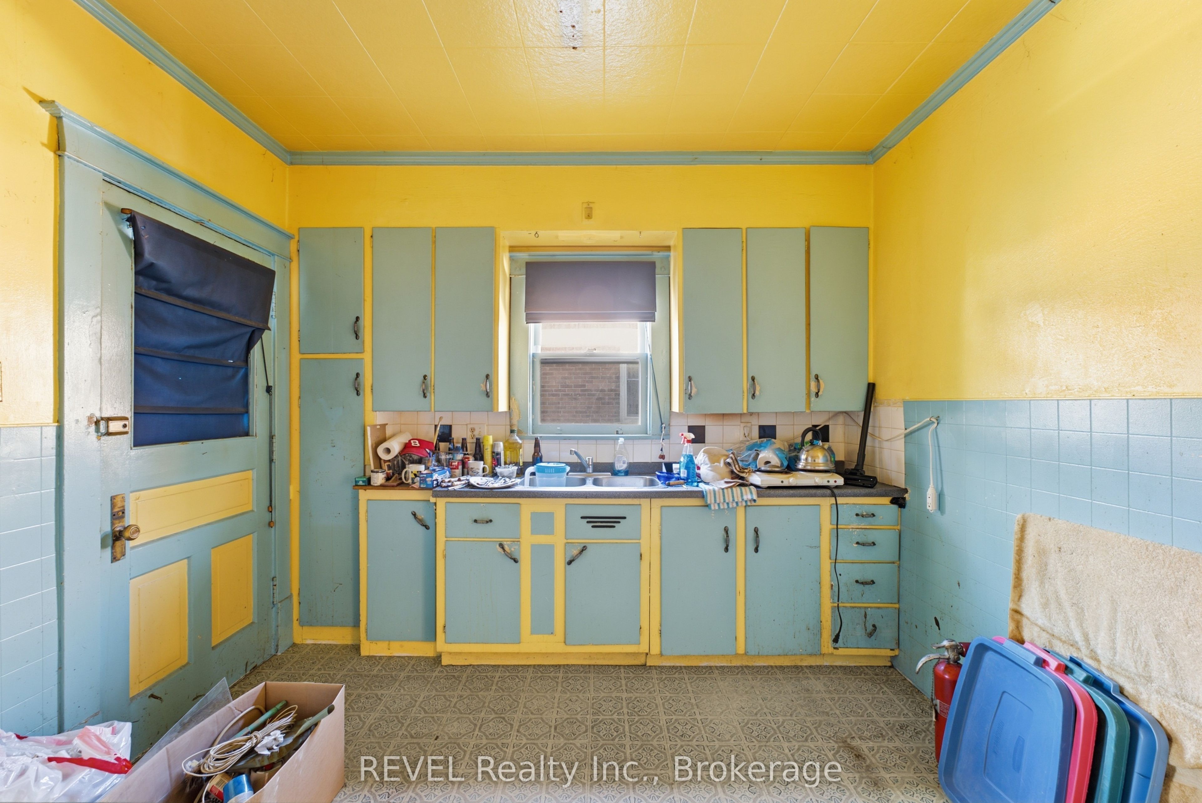 63 Carleton Street S Property Photo 35