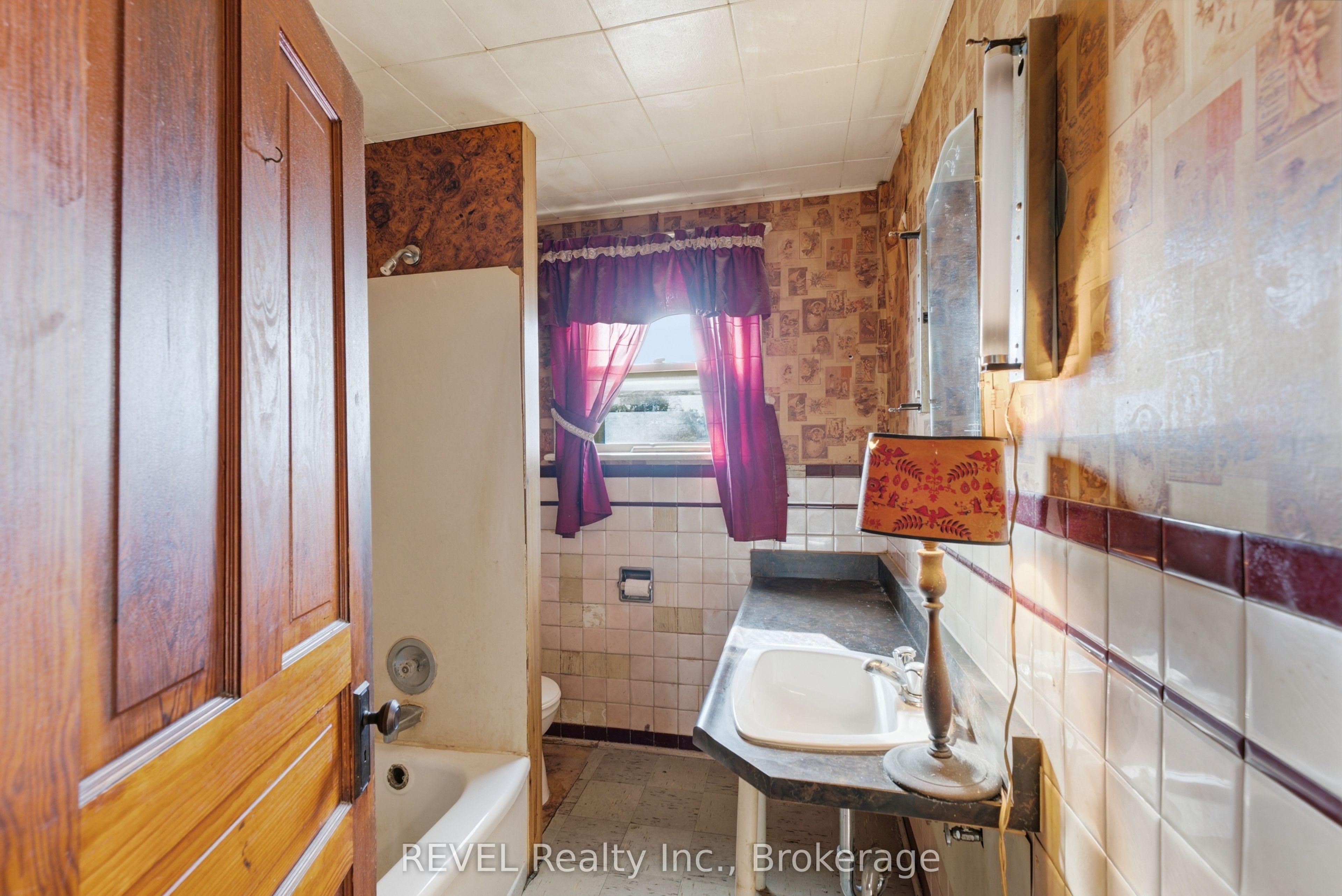 63 Carleton Street S Property Photo 39