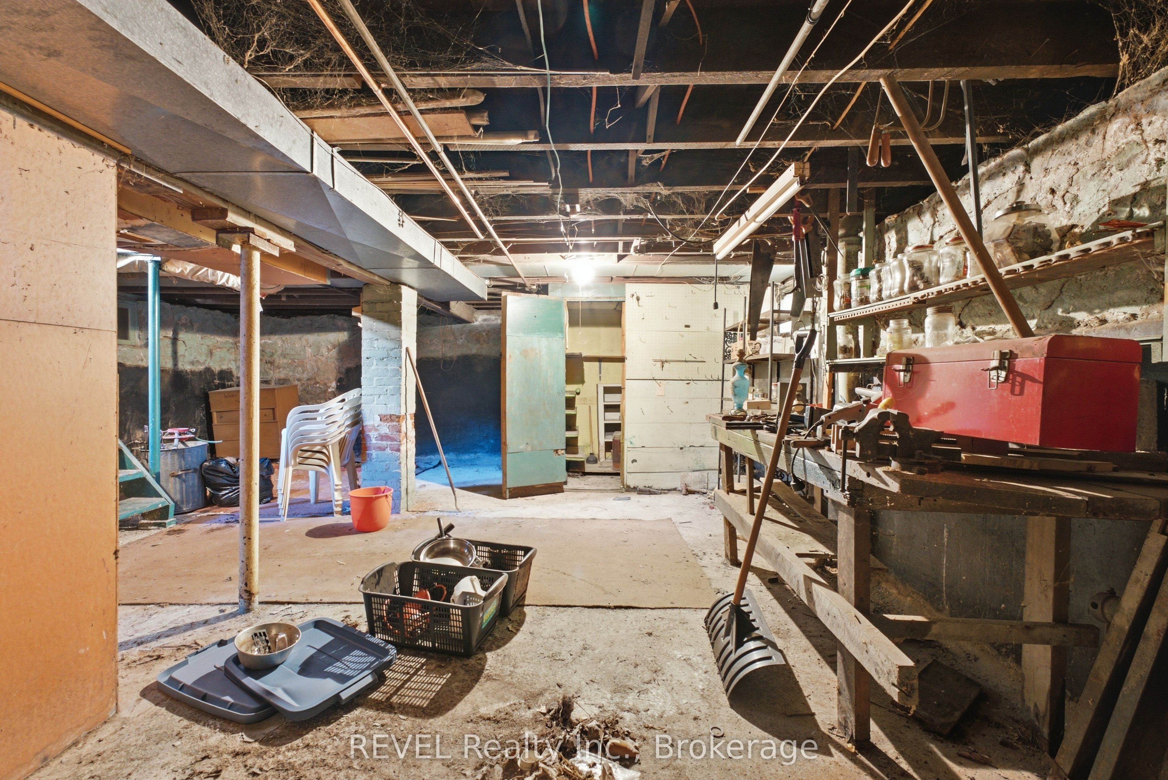 63 Carleton Street S Property Photo 50