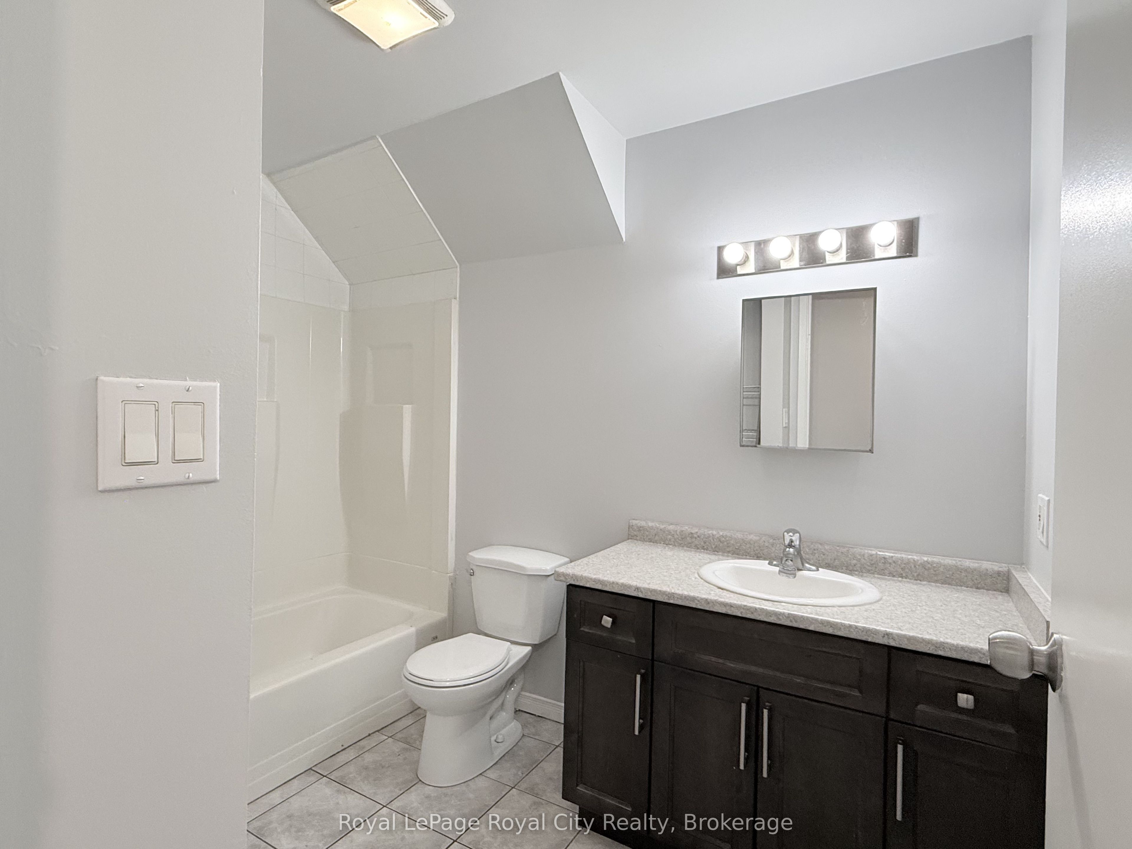 116 Wyndham Street 2 Property Photo 10