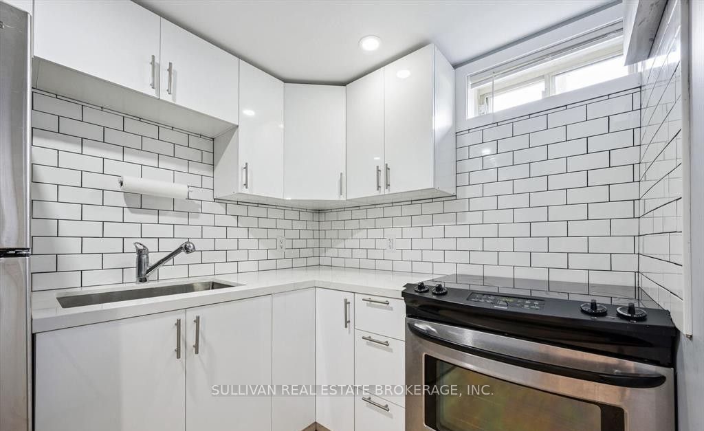 216 Stevenson Street N Basement Apartment Property Photo 6