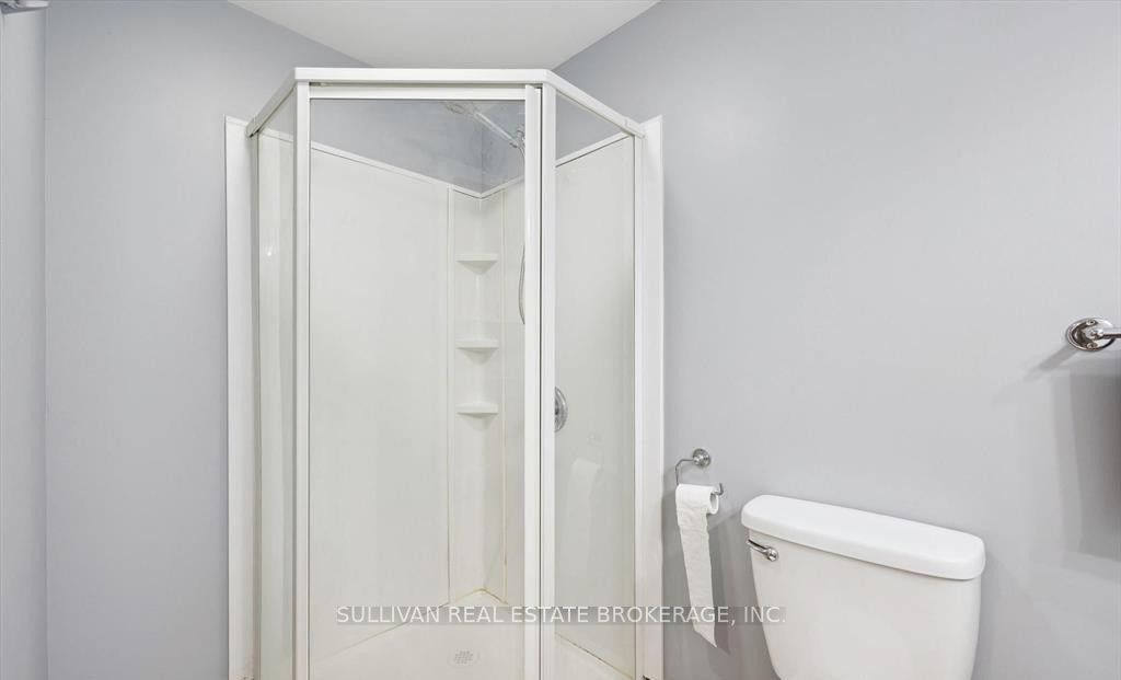216 Stevenson Street N Basement Apartment Property Photo 10